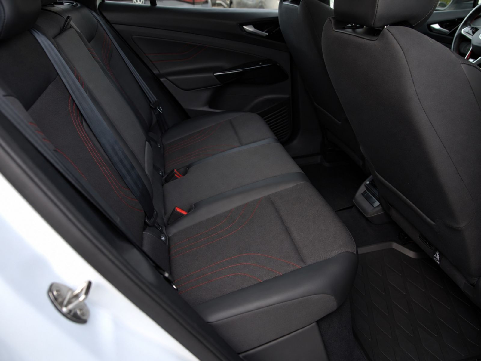 Volkswagen ID.4 GTX, AHK, LED-Matrix, Navi, Rückfahrkamera, Standklimatisierung