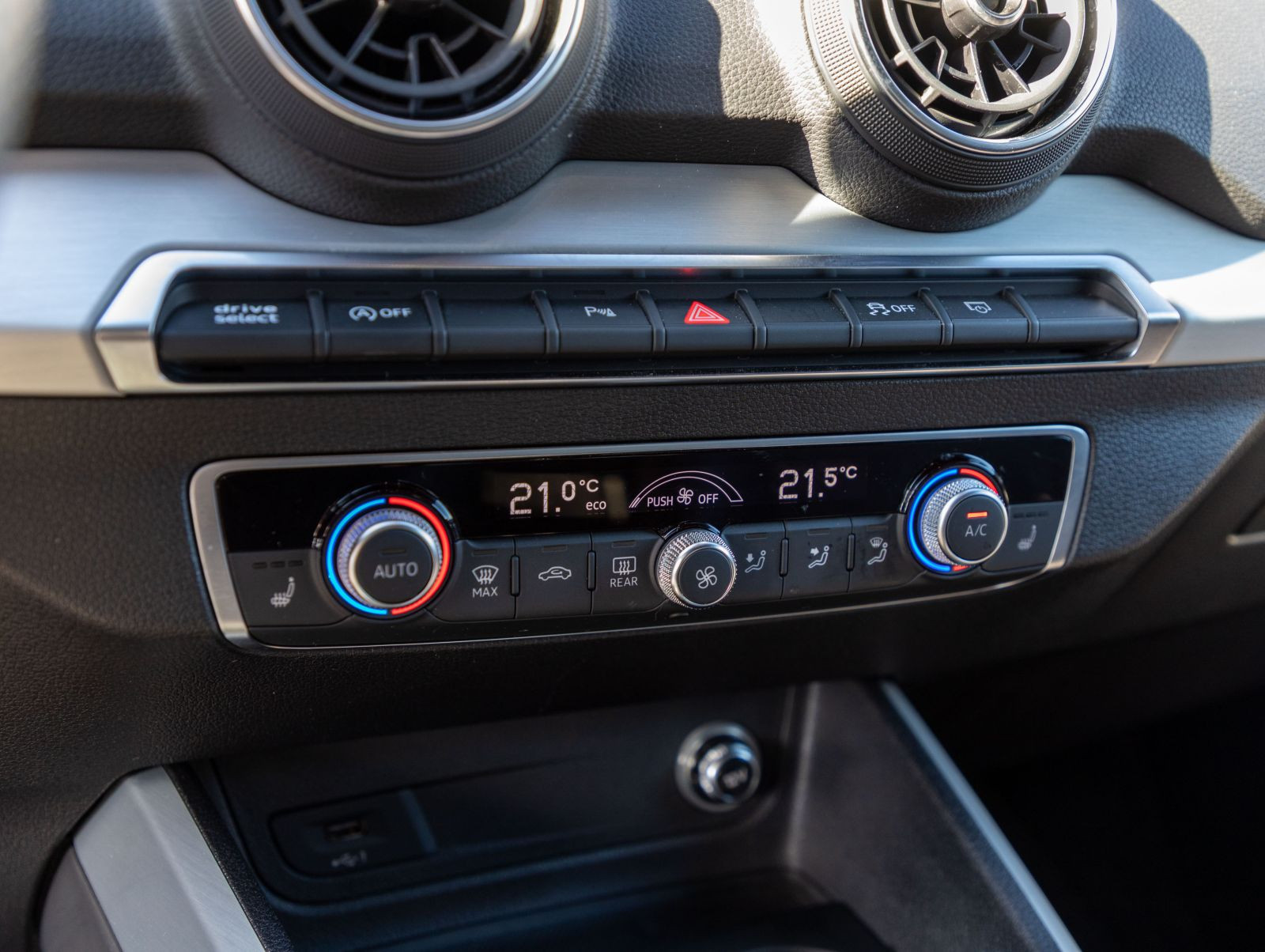 Audi Q2 S line 35TFSI Stronic Navi LED ACC DAB EPH