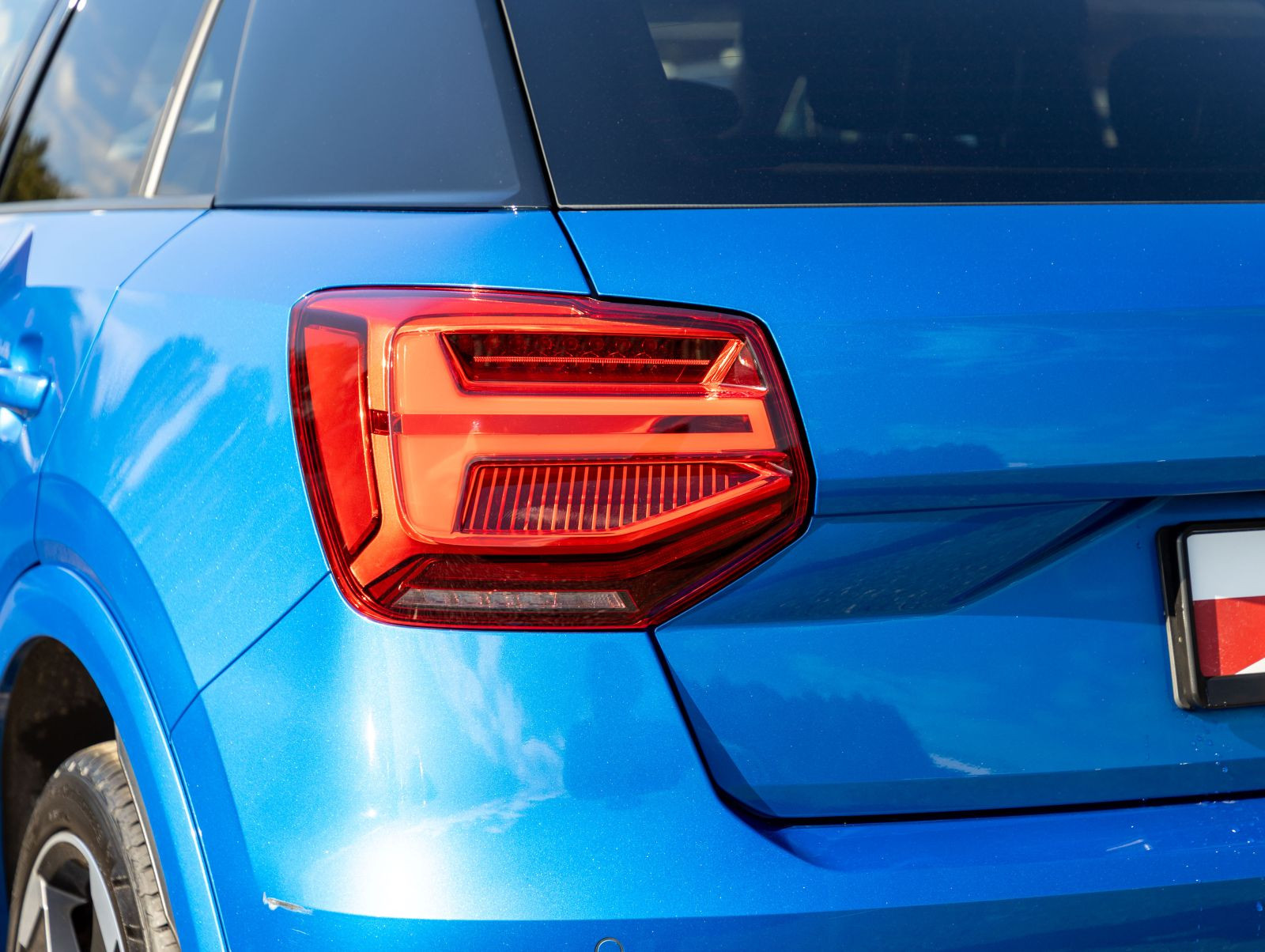 Audi Q2 S line 35TFSI Stronic Navi LED ACC DAB EPH