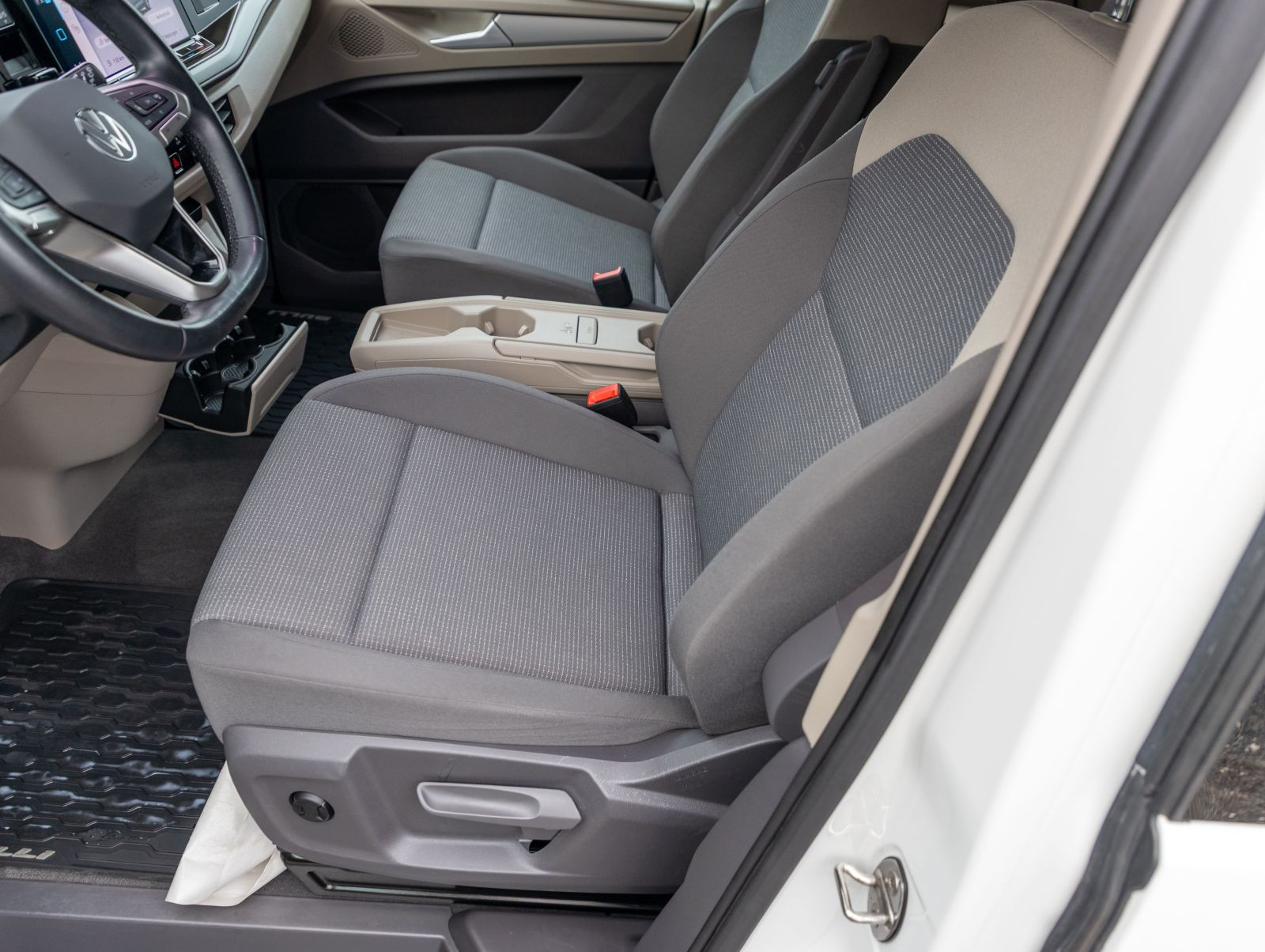 Volkswagen T7 Multivan 1.5 TSI DSG Matrix CarPlay GRA EPH AHK