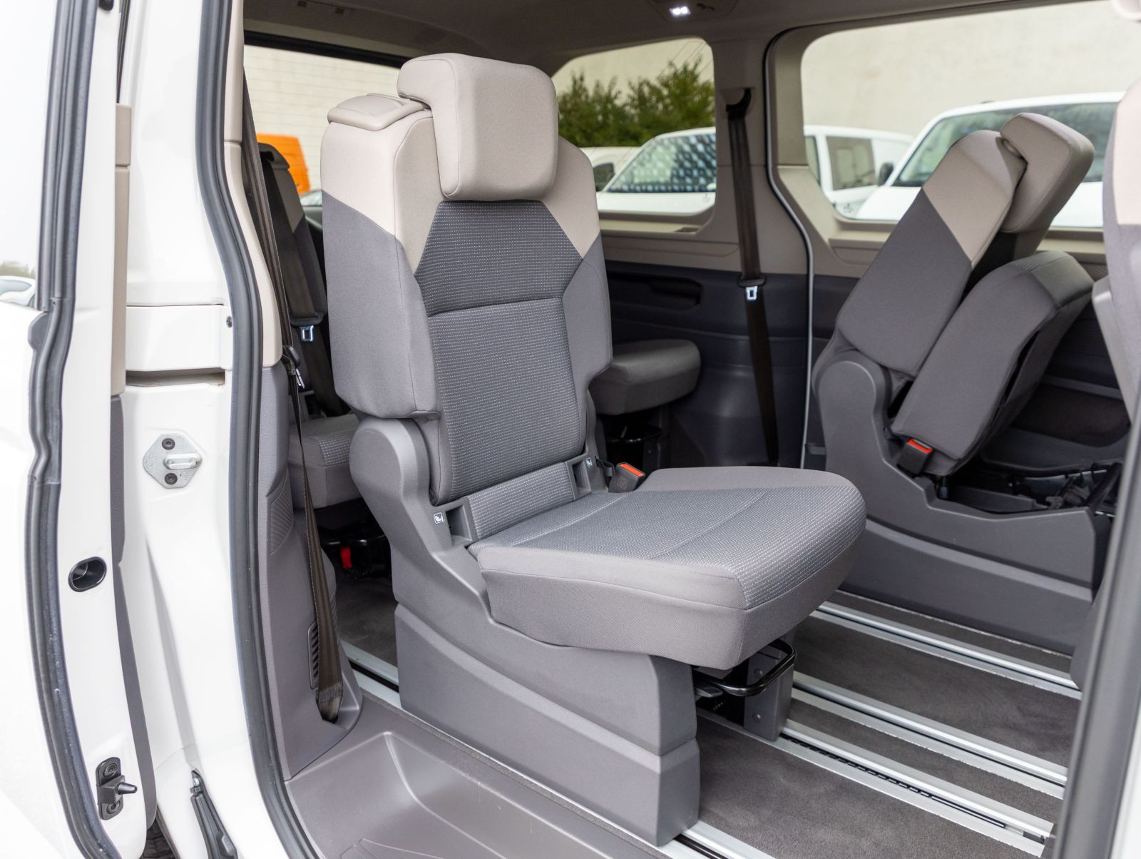 Volkswagen T7 Multivan 1.5 TSI DSG Matrix CarPlay GRA EPH AHK