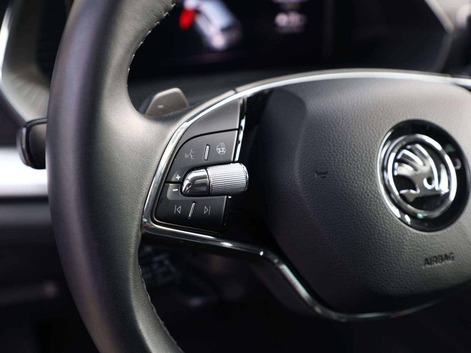 Skoda Octavia Combi Style 1.4TSI IV Navi LED HuD Panorama
