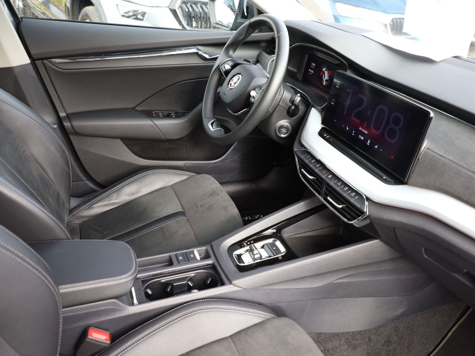 Skoda Octavia Combi Style 1.4TSI IV Navi LED HuD Panorama