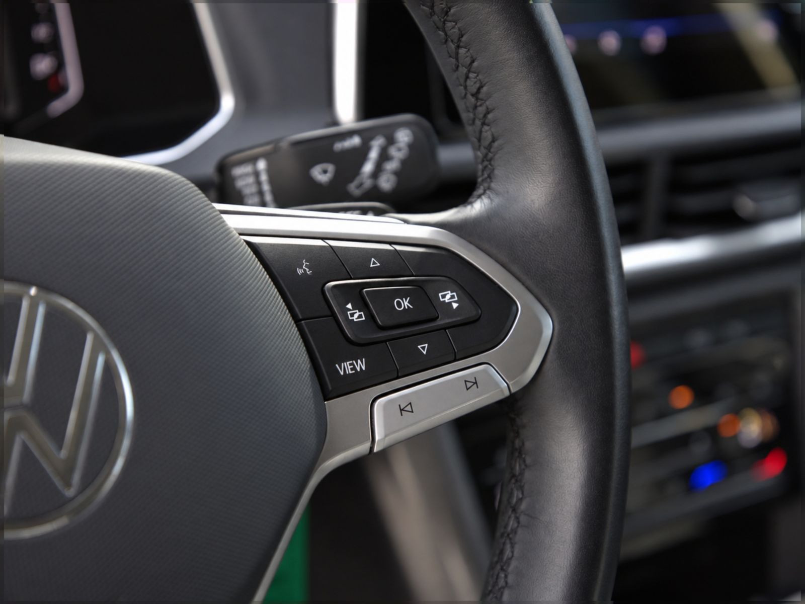 Volkswagen T-Roc 1.5 TSI DSG Style, Navi, LED, AHK, App-Connect