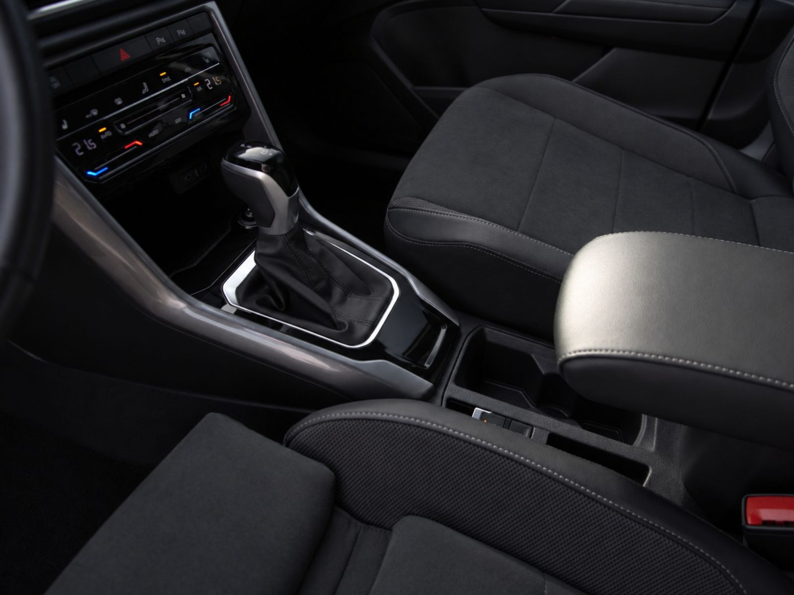 Volkswagen T-Roc 1.5 TSI DSG Style, Navi, LED, AHK, App-Connect