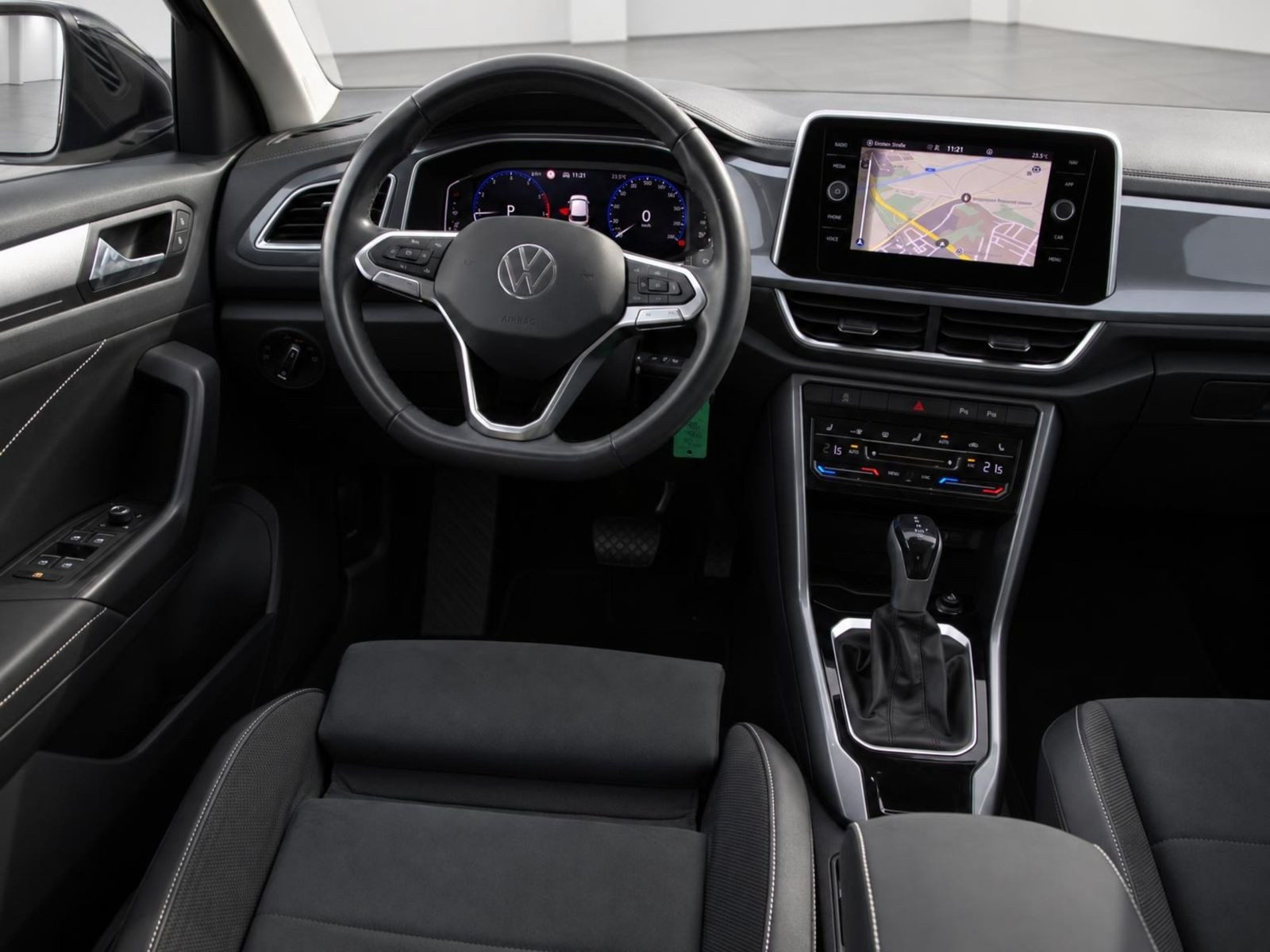 Volkswagen T-Roc 1.5 TSI DSG Style, Navi, LED, AHK, App-Connect