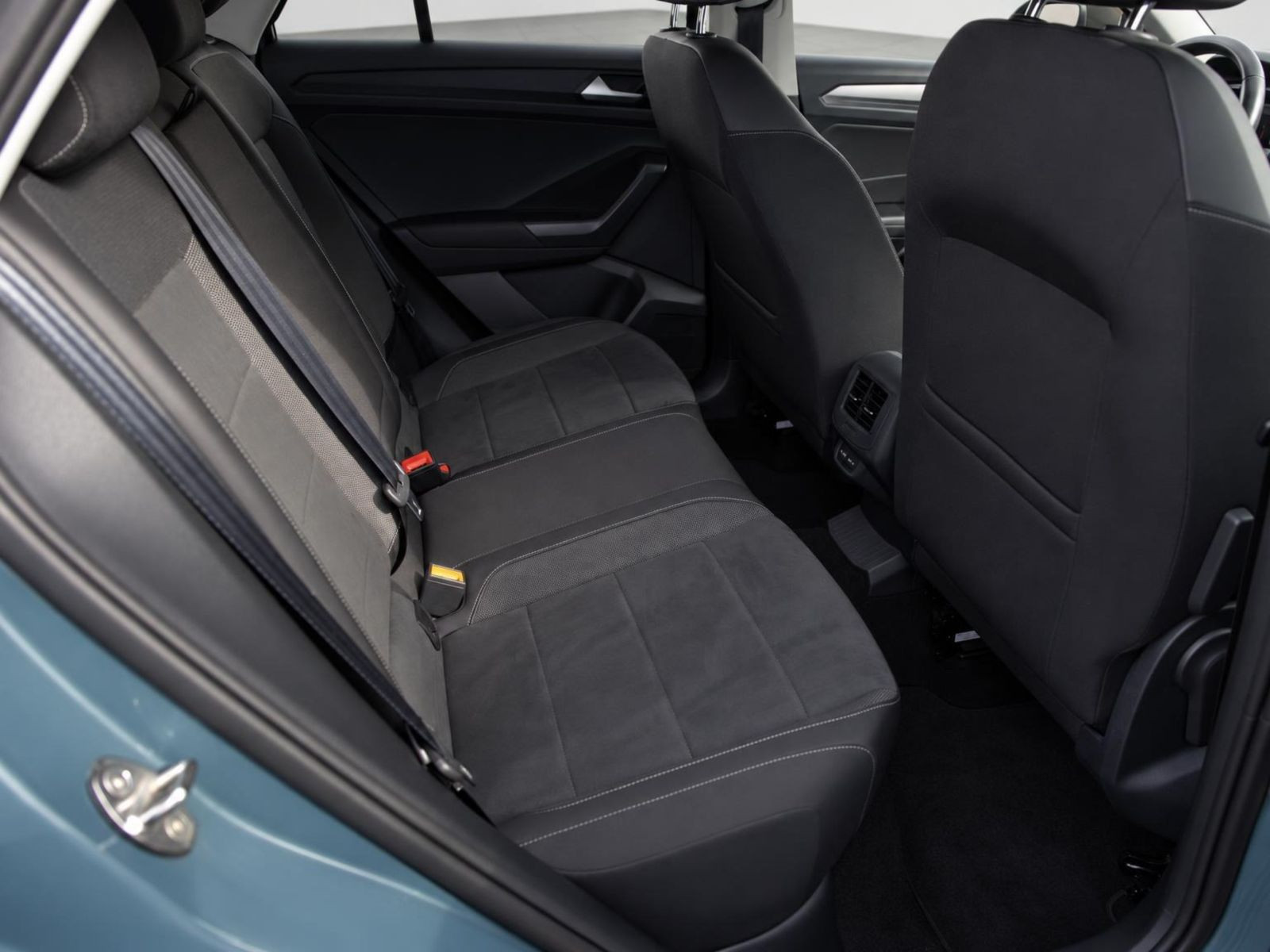 Volkswagen T-Roc 1.5 TSI DSG Style, Navi, LED, AHK, App-Connect