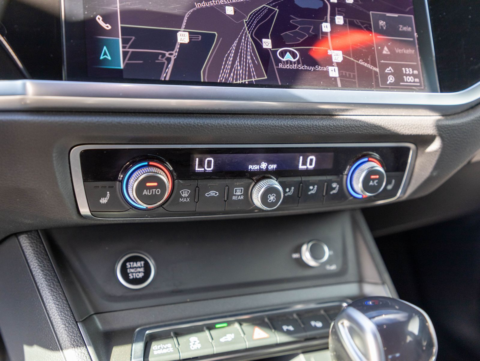 Audi Q3 Sportback S line 45TFSIe Stronic Navi LED AHK