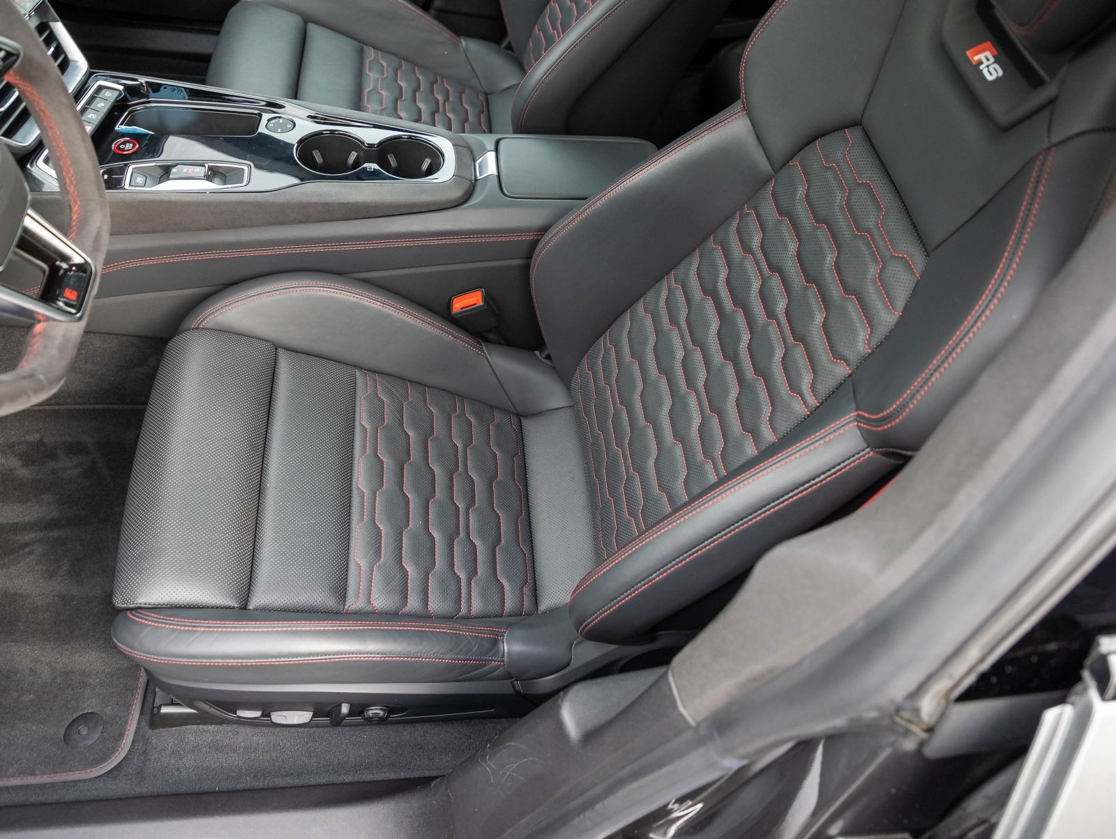 Audi RS e-tron GT Navi Matrix HuD AIR Panorama Standklima
