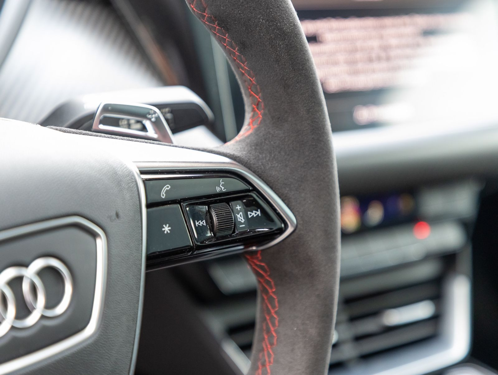 Audi RS e-tron GT Navi Matrix HuD AIR Panorama Standklima