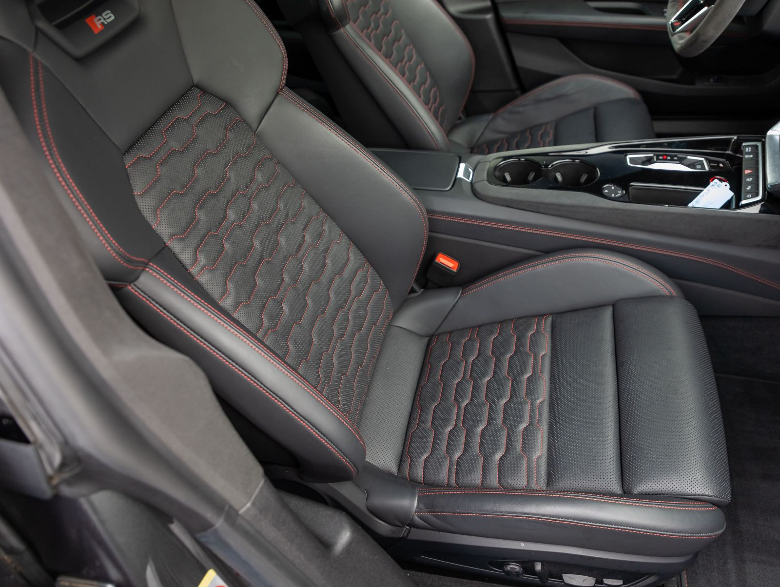 Audi RS e-tron GT Navi Matrix HuD AIR Panorama Standklima
