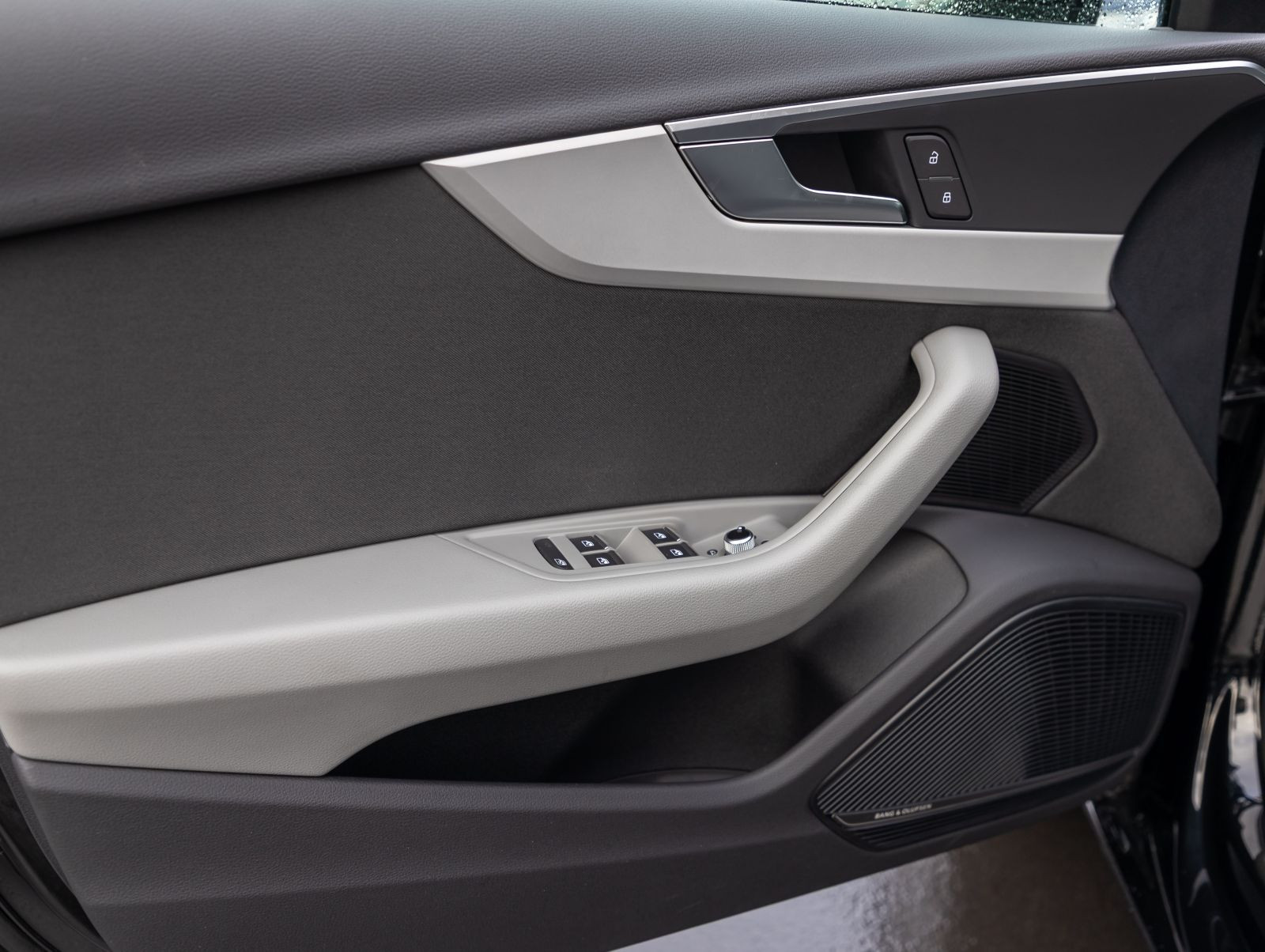 Audi A4 Avant 40TDI Stronic Navi LED ACC Panorama B&O