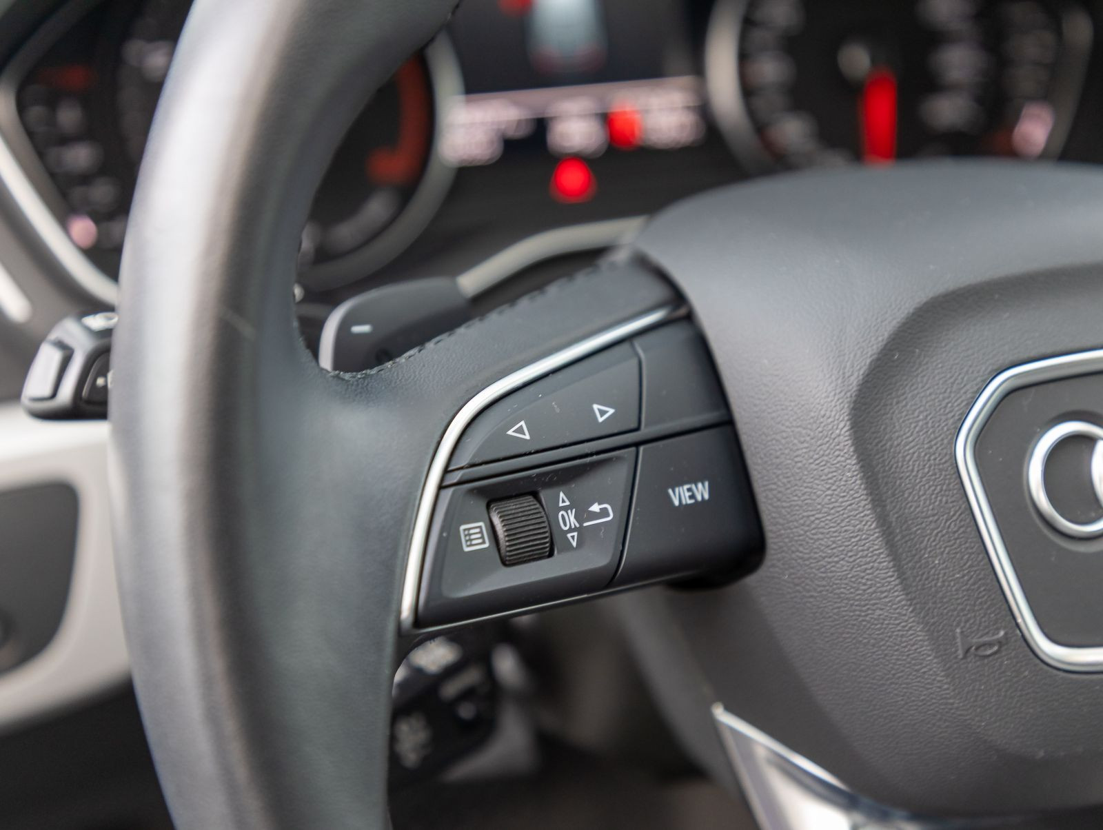 Audi A4 Avant 40TDI Stronic Navi LED ACC Panorama B&O