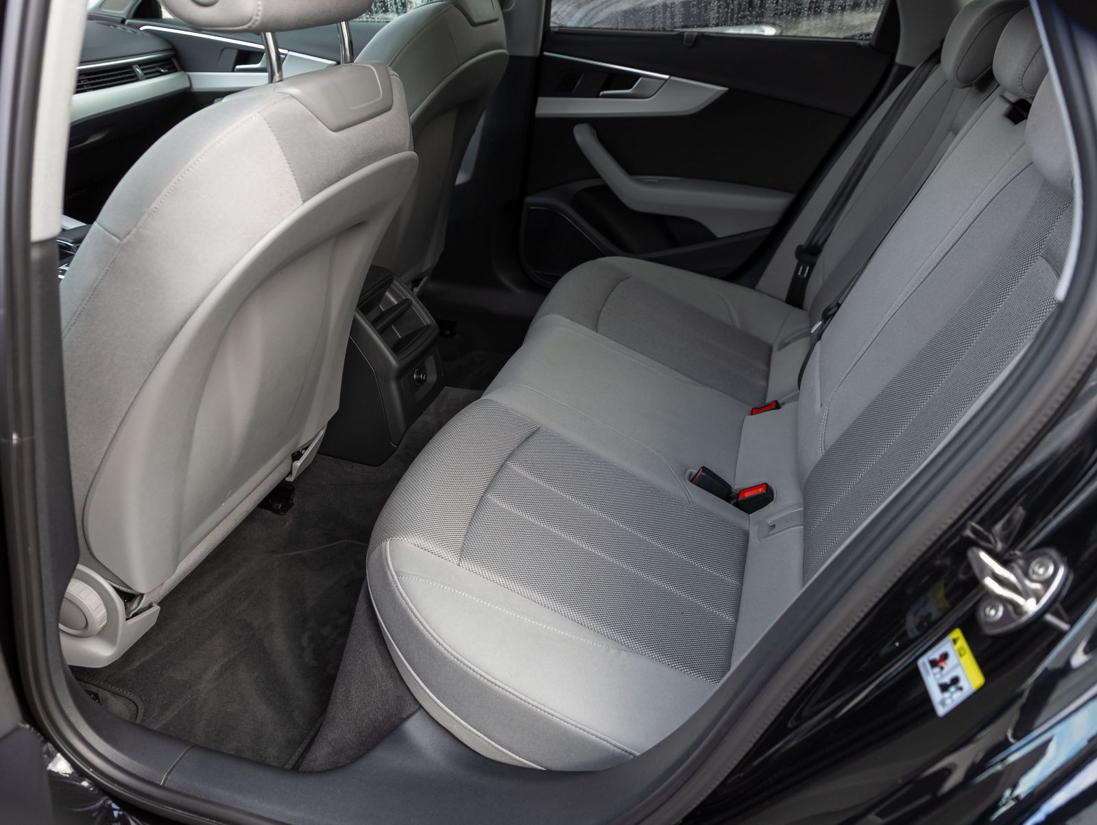 Audi A4 Avant 40TDI Stronic Navi LED ACC Panorama B&O