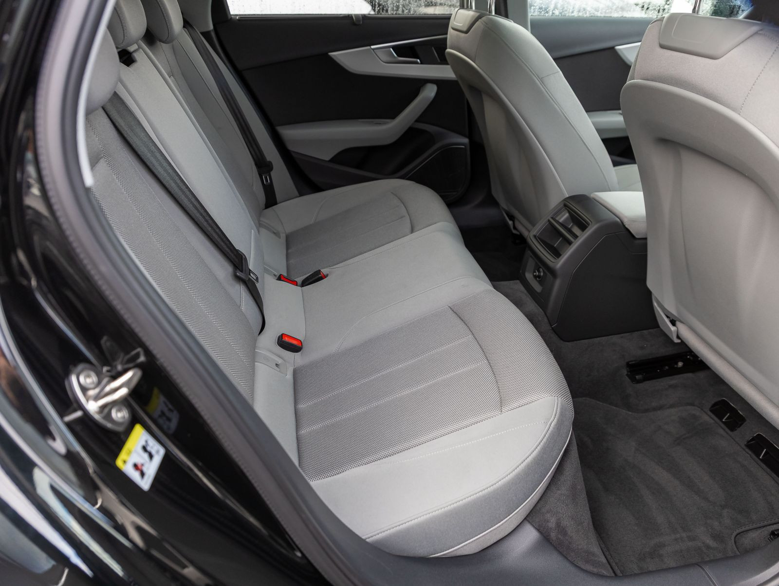 Audi A4 Avant 40TDI Stronic Navi LED ACC Panorama B&O