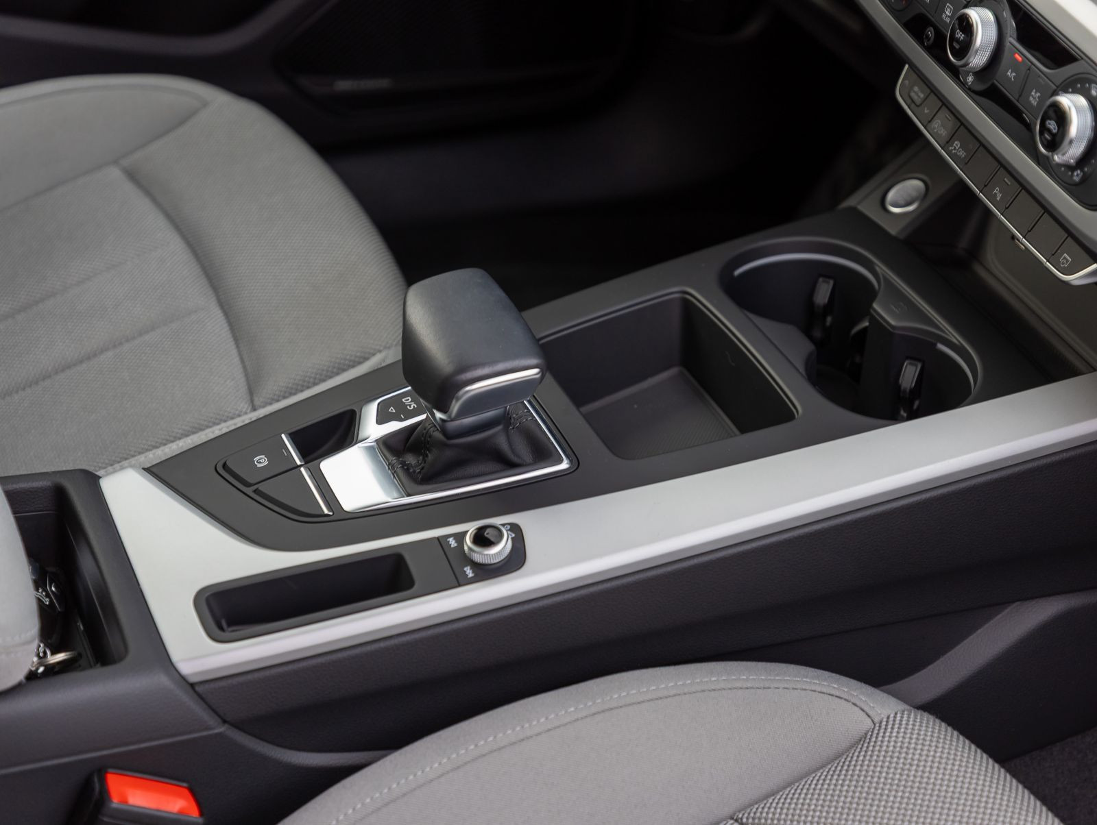 Audi A4 Avant 40TDI Stronic Navi LED ACC Panorama B&O