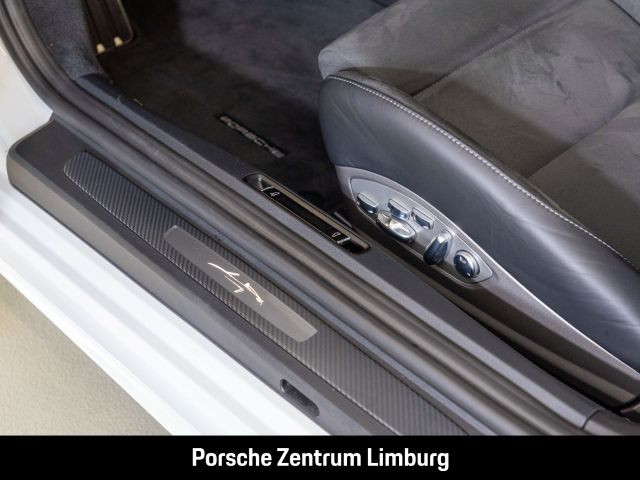 Porsche 718 Spyder RS Weissach-Paket Liftsystem-VA BOSE