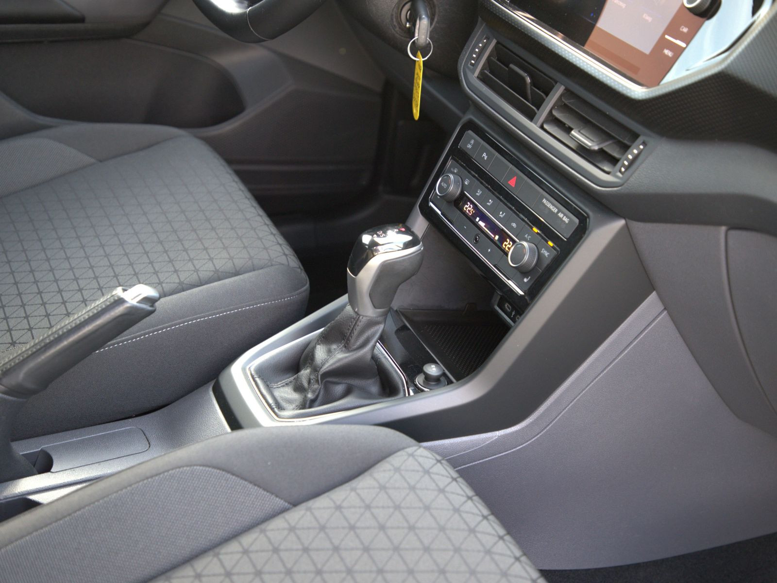 Volkswagen T-Cross Life 1.0TSI ACC EPH Carplay Sitzhzg