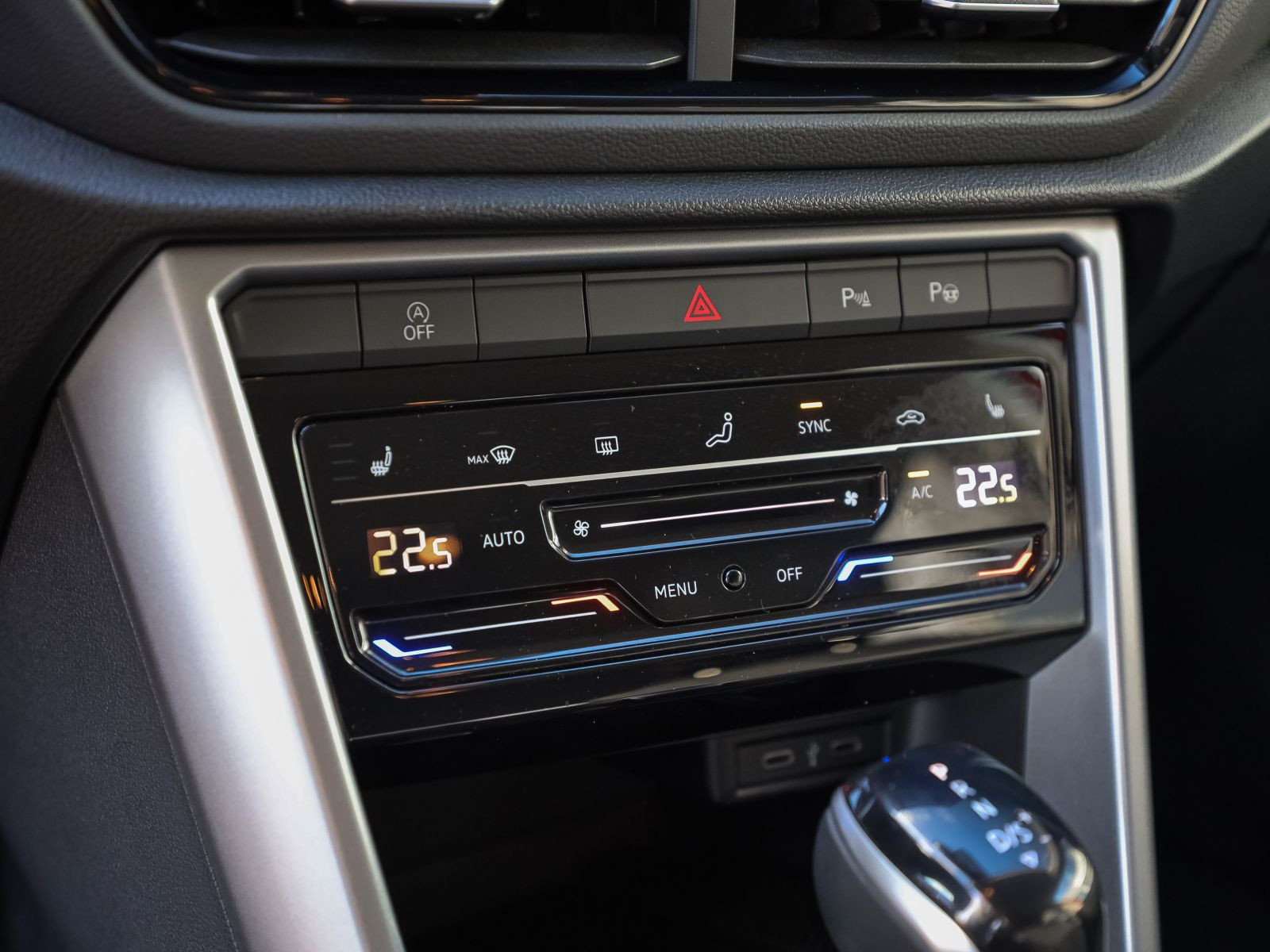 Volkswagen T-Roc Life 1.5TSI DSG Navi LED ACC EPH CarPlay
