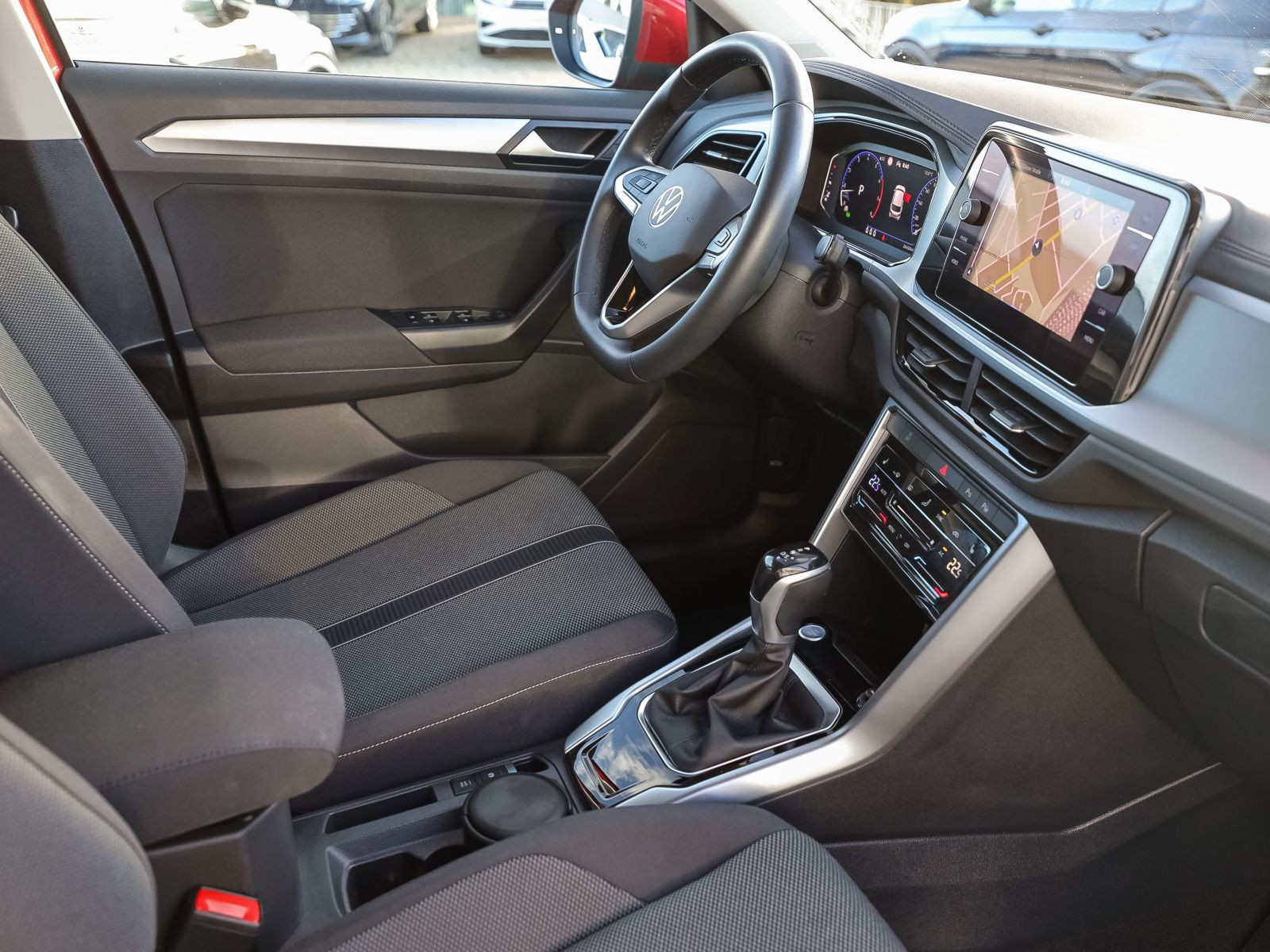 Volkswagen T-Roc Life 1.5TSI DSG Navi LED ACC EPH CarPlay