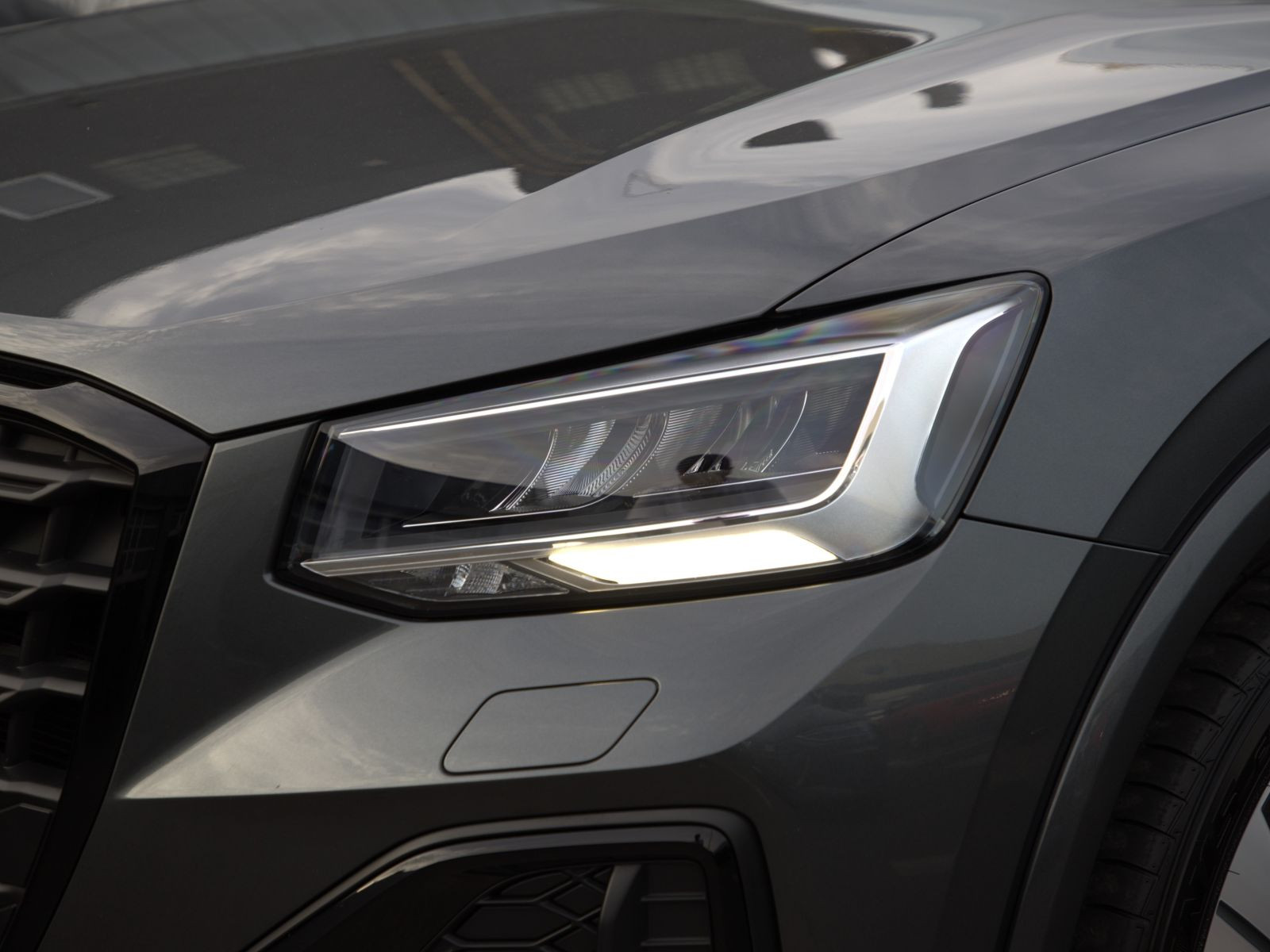 Audi Q2 S line 30TFSI LED Pano DAB EPH CarPlay AHK