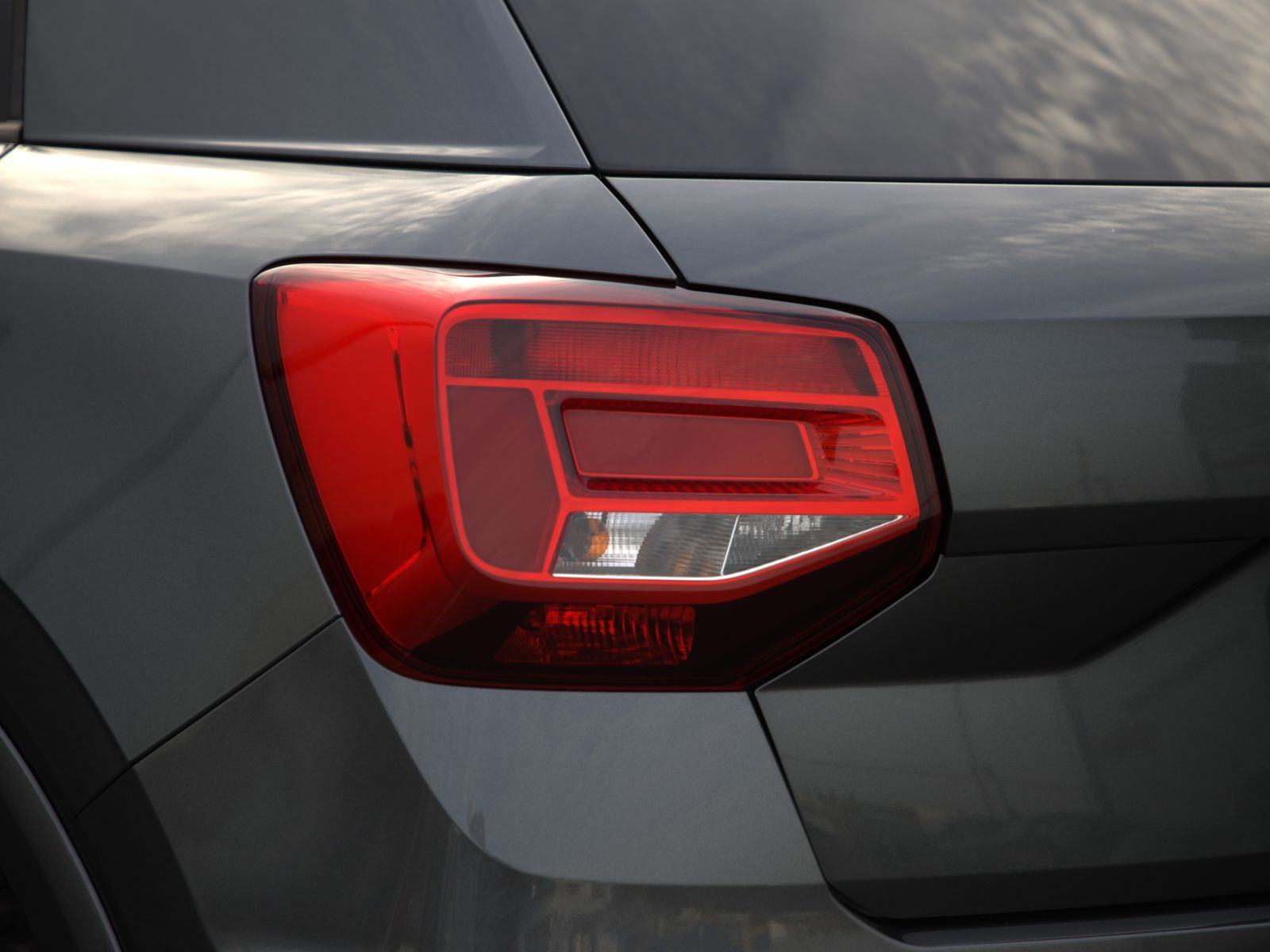 Audi Q2 S line 30TFSI LED Pano DAB EPH CarPlay AHK