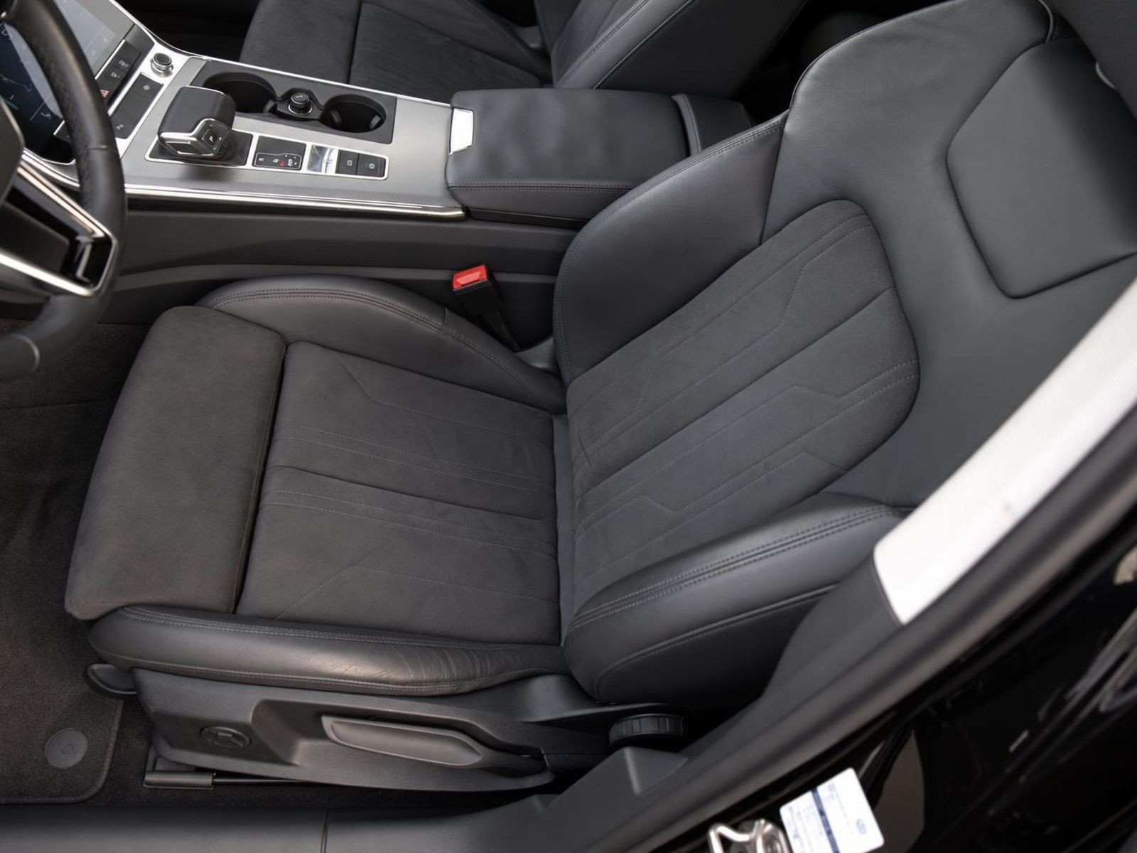 Audi A6 Avant Sport 50TFSIe Navi LED ACC DAB EPH AHK