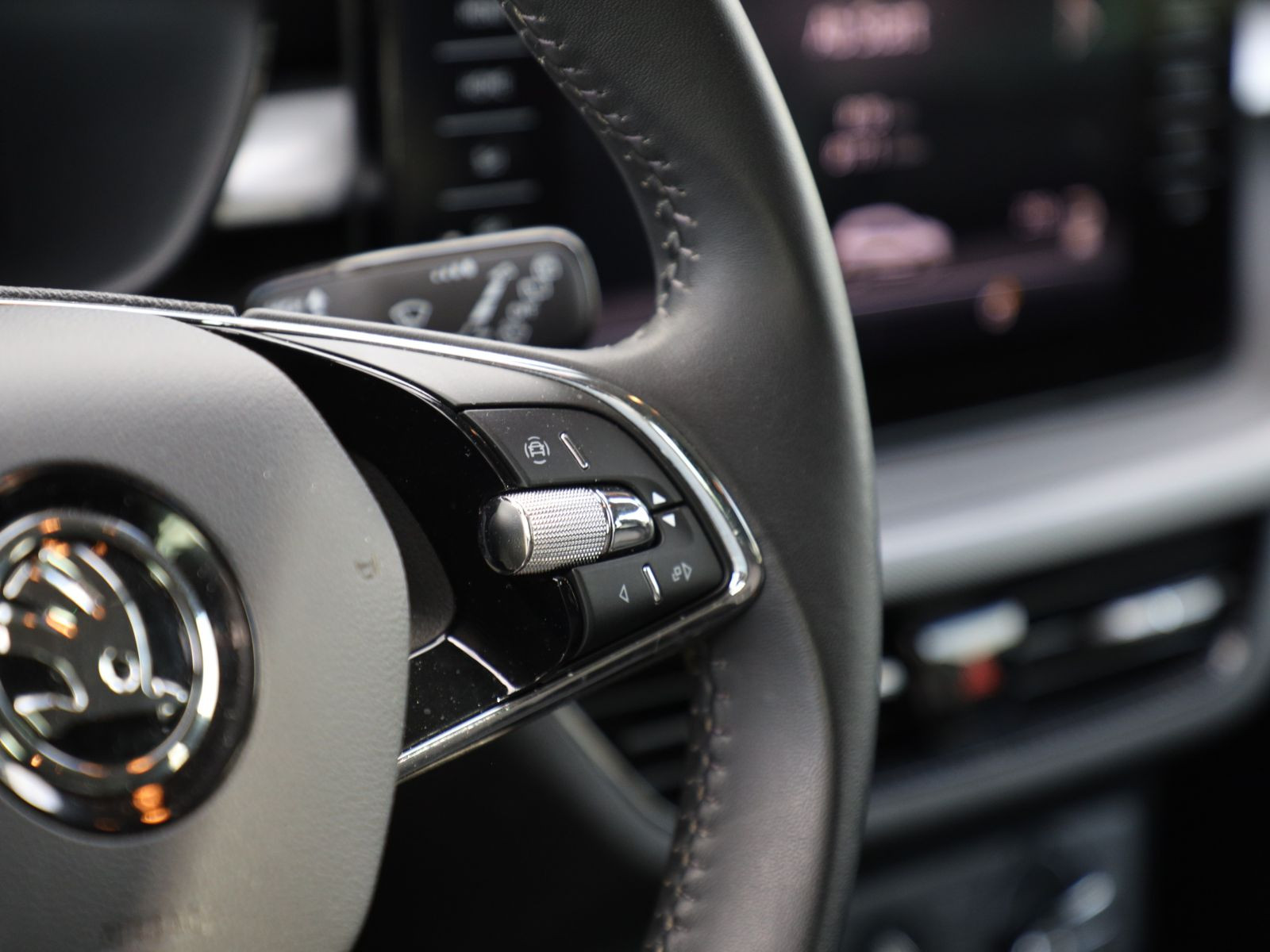 Skoda Fabia Ambition 1.0MPI Navi LED EPH GRA CarPlay
