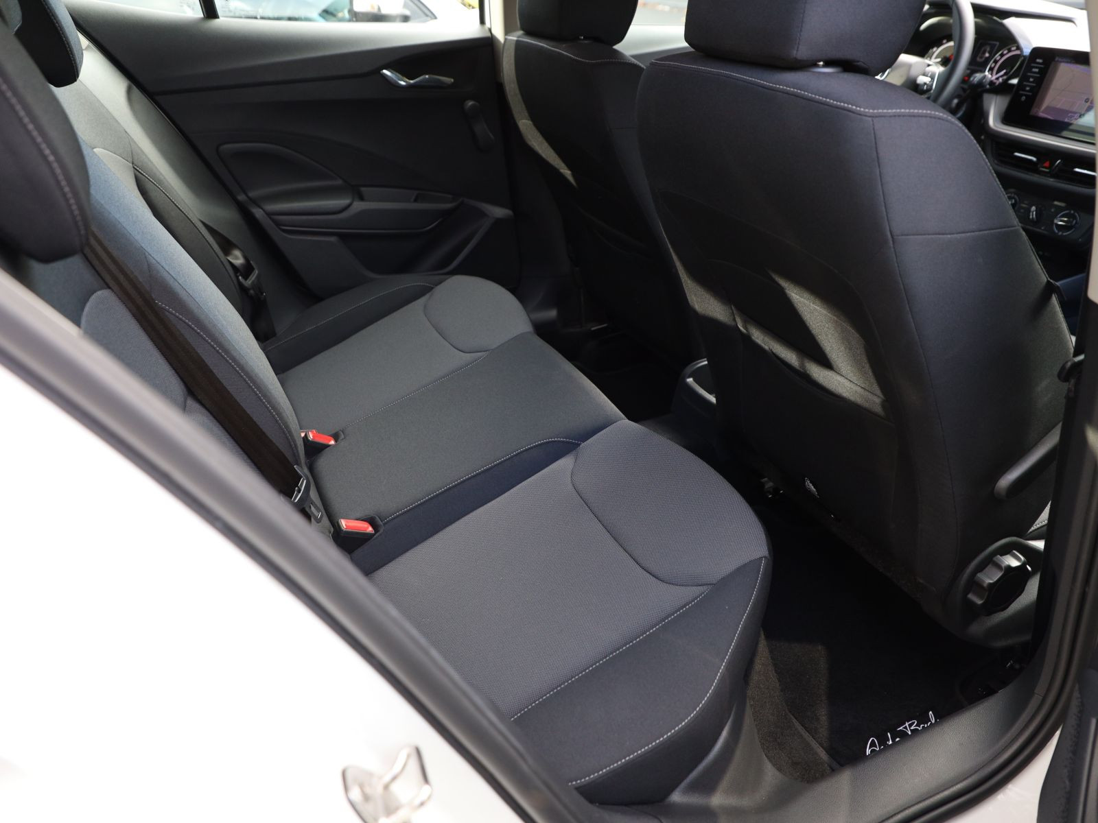 Skoda Fabia Ambition 1.0MPI Navi LED EPH GRA CarPlay