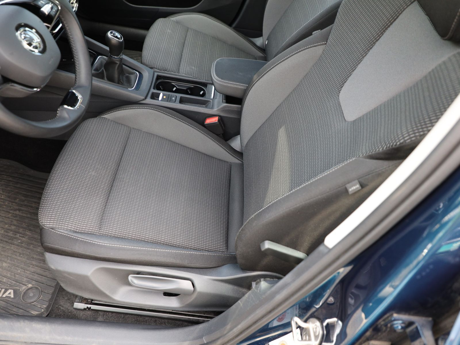 Skoda Octavia Combi Ambition 1.5TSI ACC Navi AHK LED