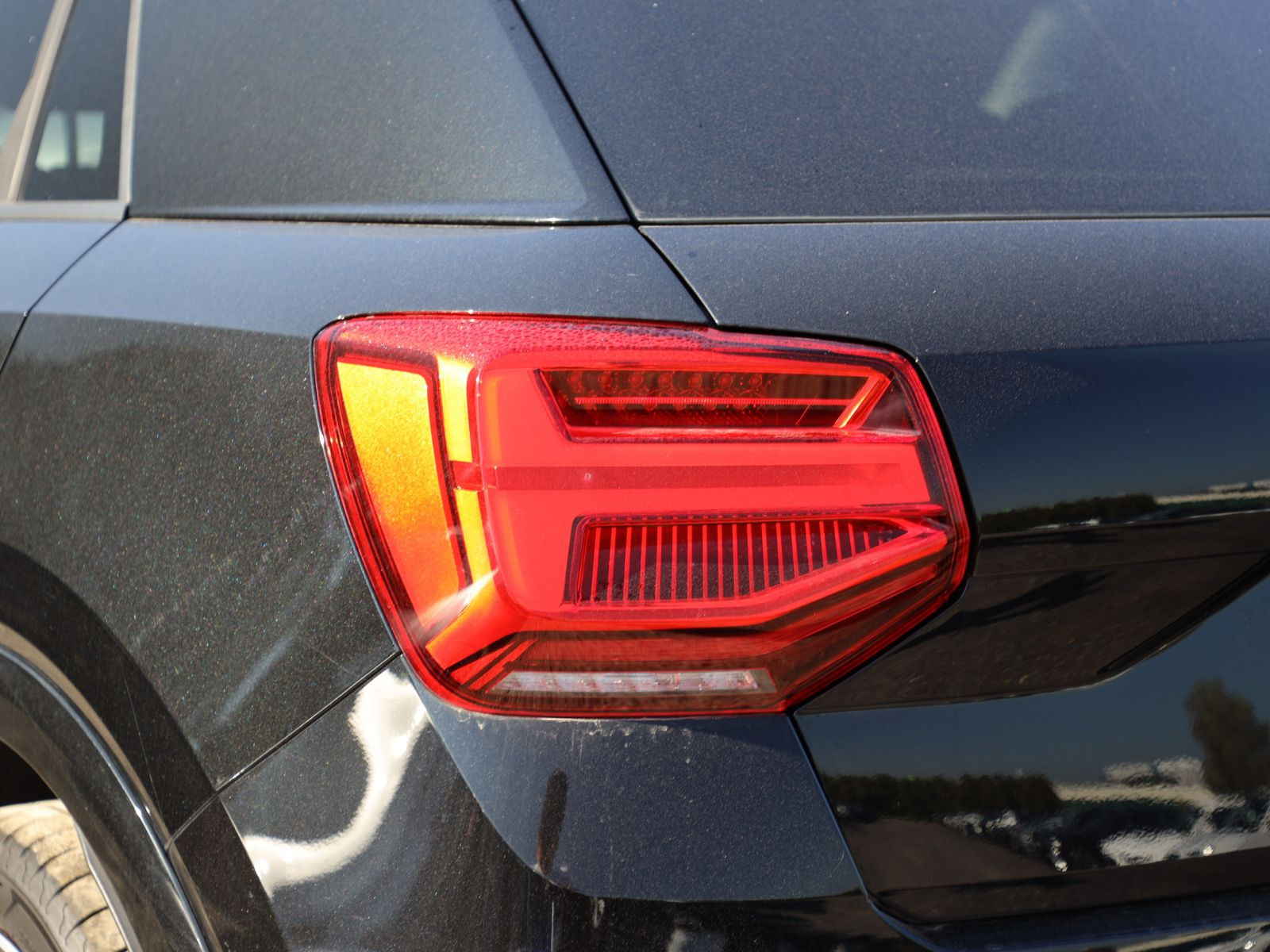 Audi Q2 S line 40TFSI qu Stronic Navi Matrix Panorama