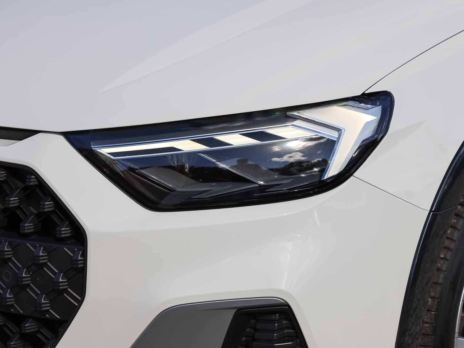 Audi A1 citycarver 30TFSI Stronic Navi LED Sitzhzg