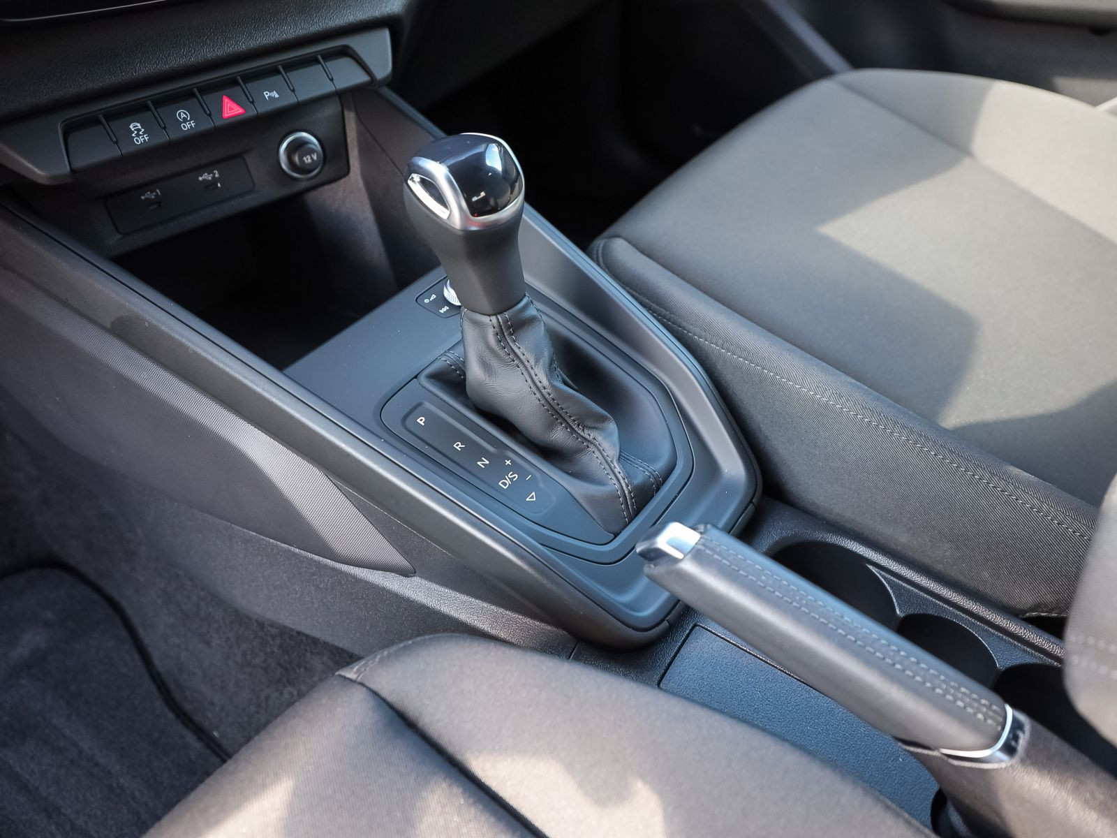Audi A1 citycarver 30TFSI Stronic Navi LED Sitzhzg