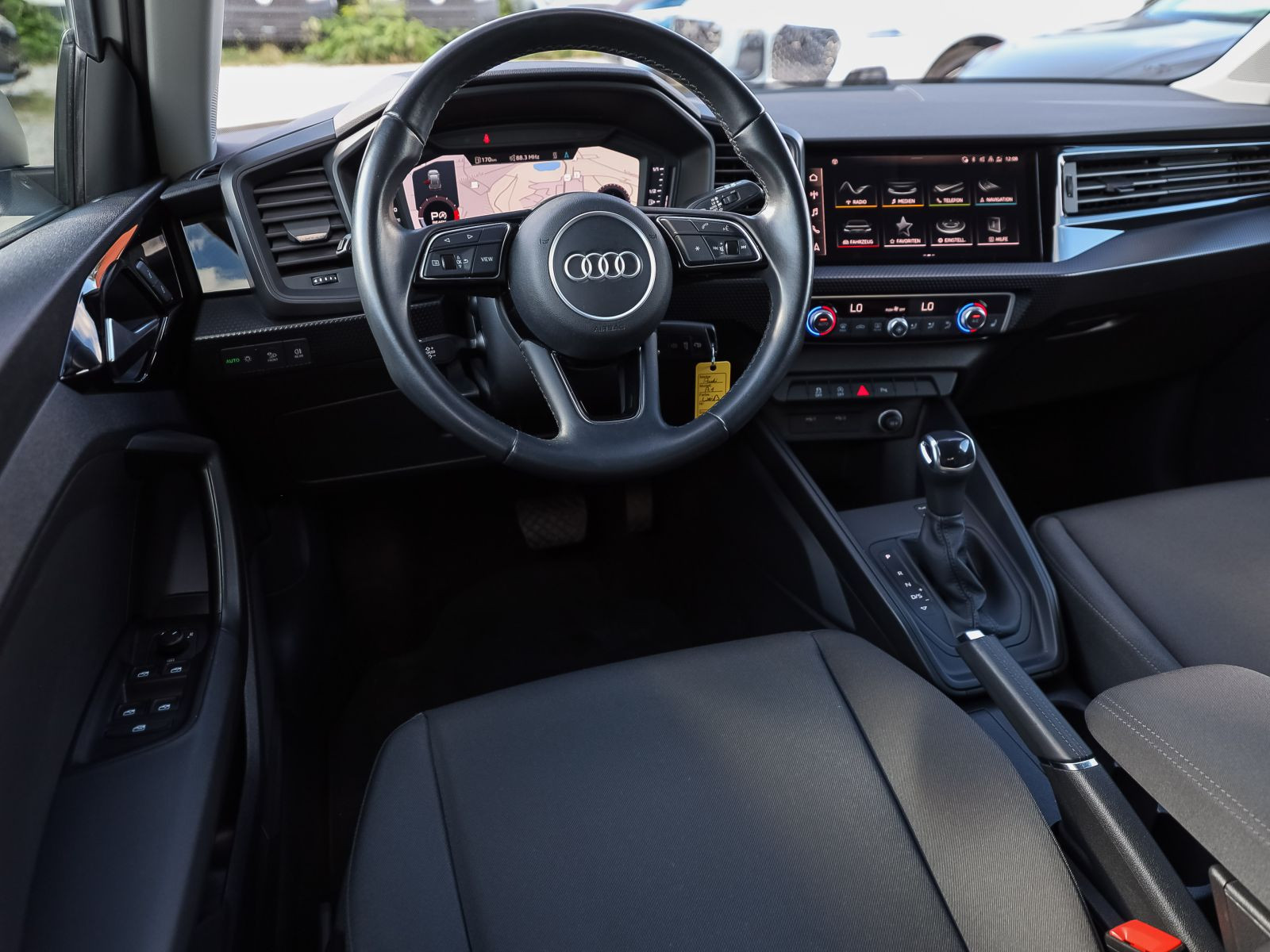 Audi A1 citycarver 30TFSI Stronic Navi LED Sitzhzg