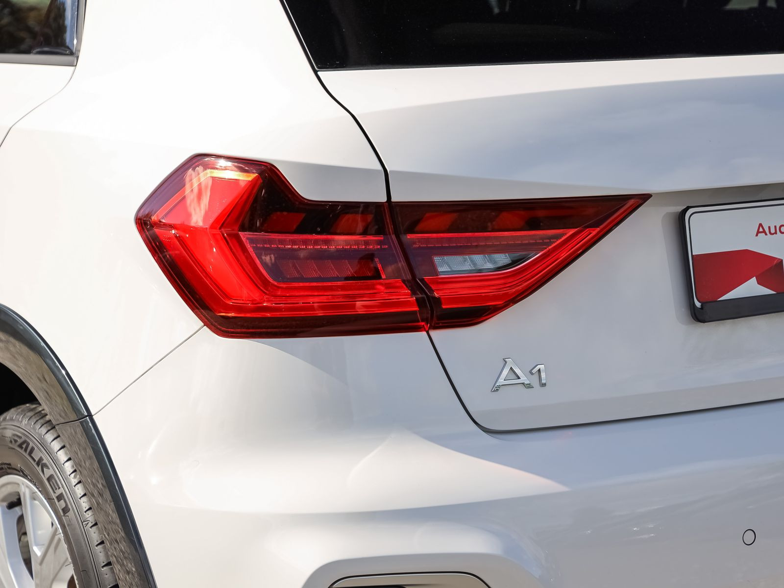 Audi A1 citycarver 30TFSI Stronic Navi LED Sitzhzg