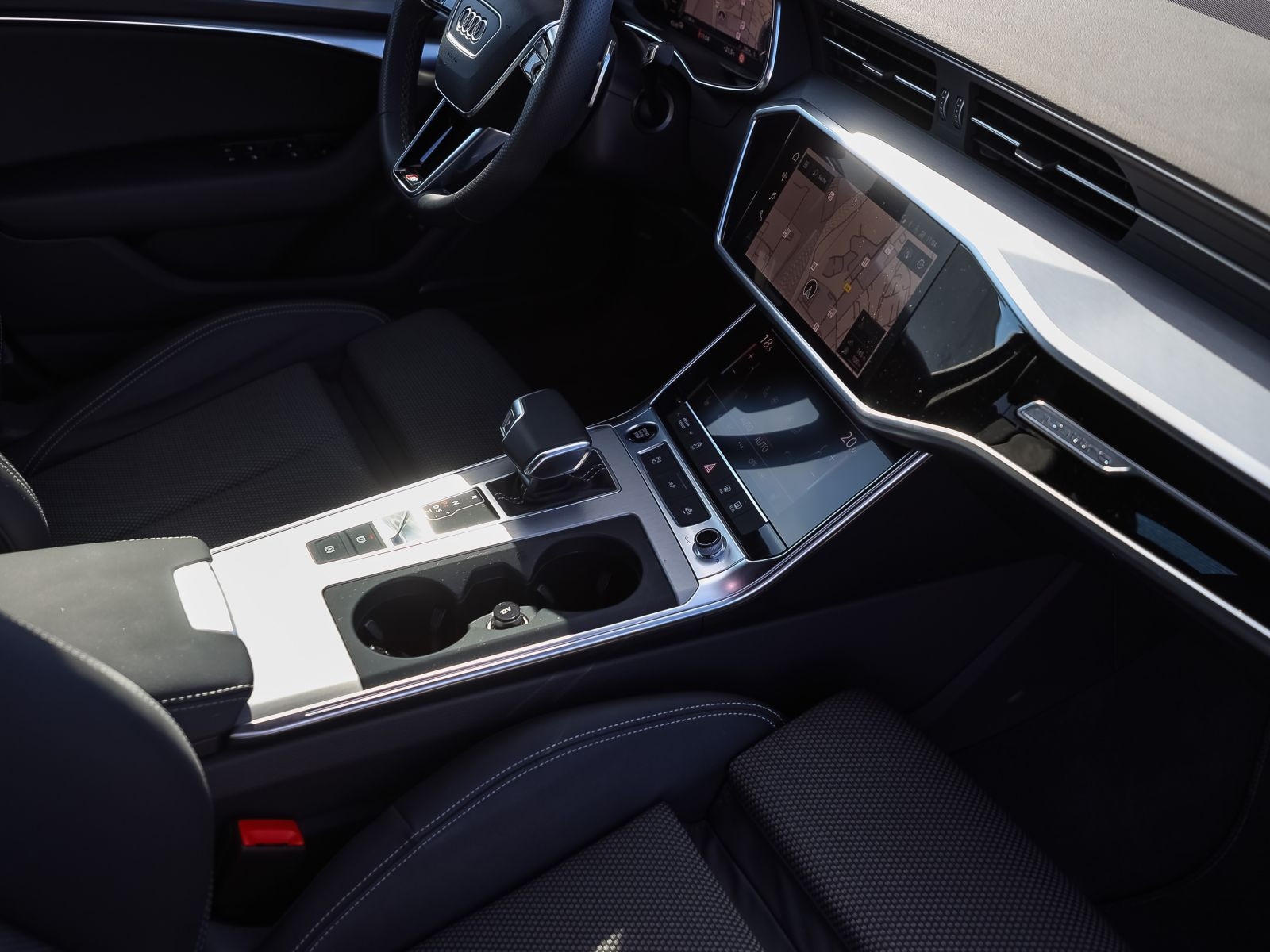 Audi A6 S Line 55TFSI e Navi Matrix Standklima ACC