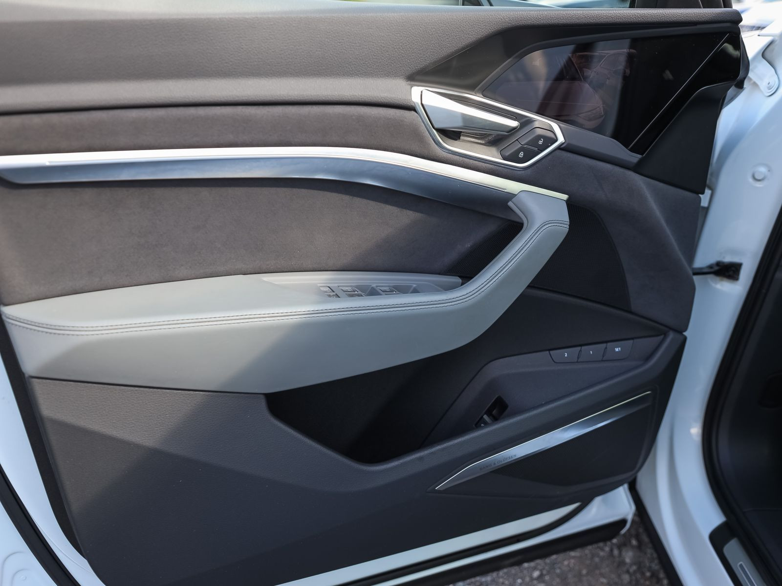 Audi Q8 e-tron S line 55 qu. Matrix HUD B&O Air ACC