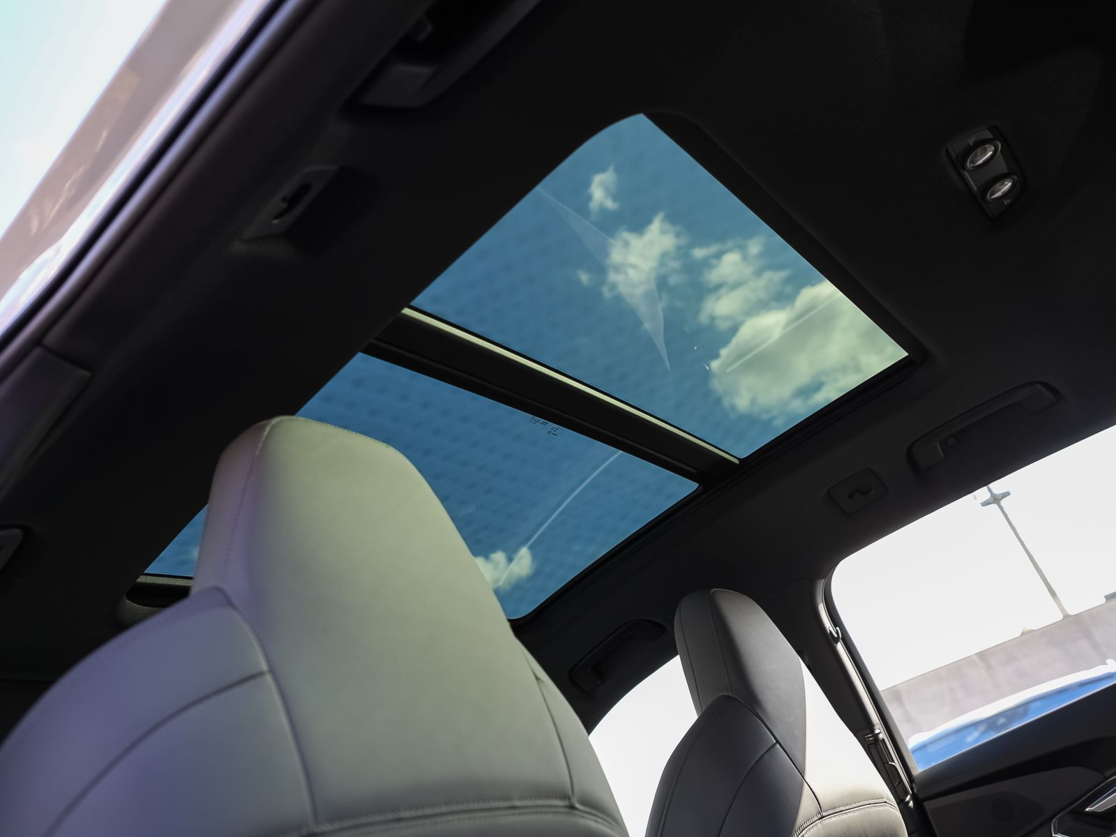 Audi Q8 e-tron S line 55 qu. Matrix HUD B&O Air ACC