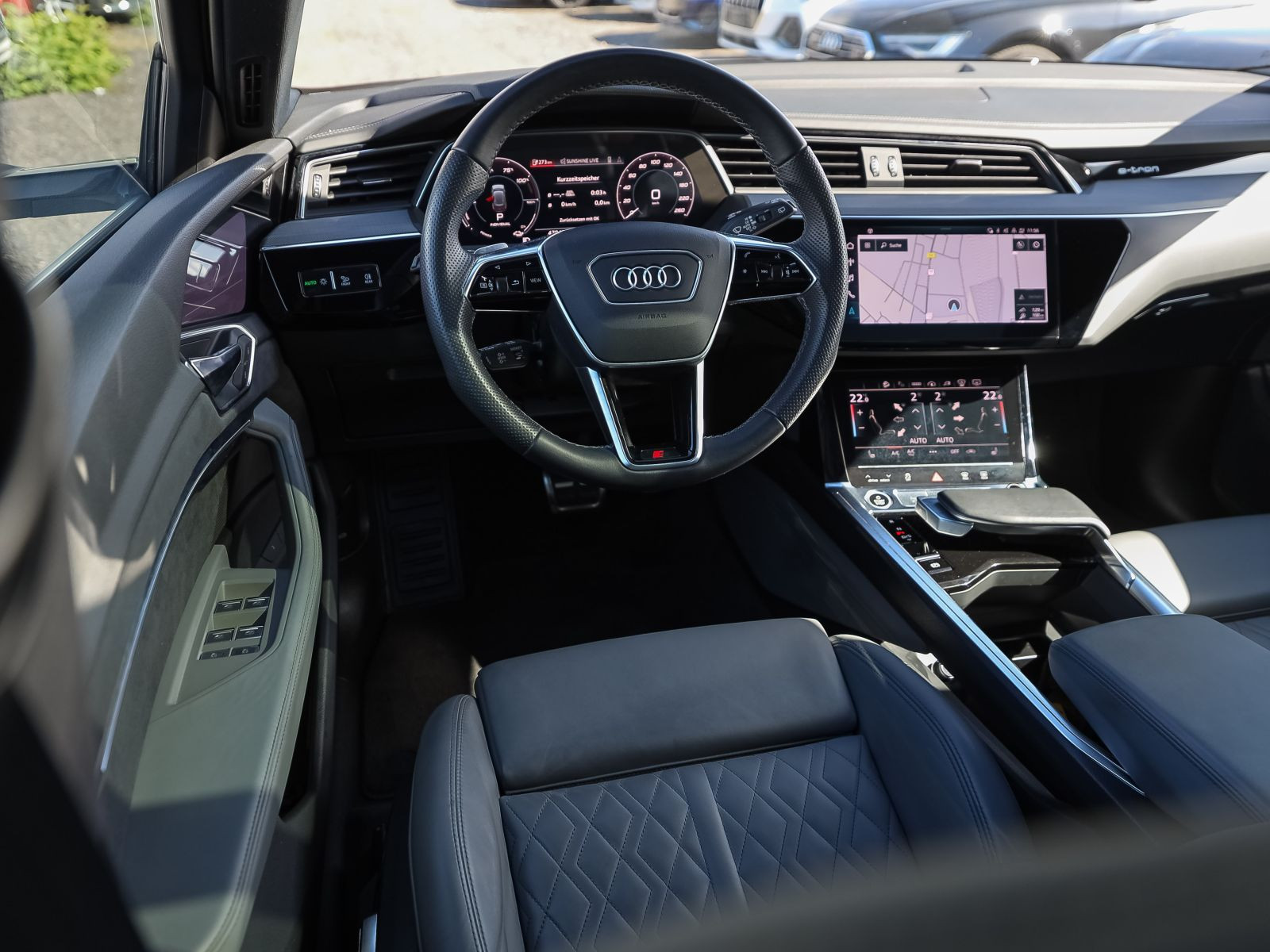 Audi Q8 e-tron S line 55 qu. Matrix HUD B&O Air ACC