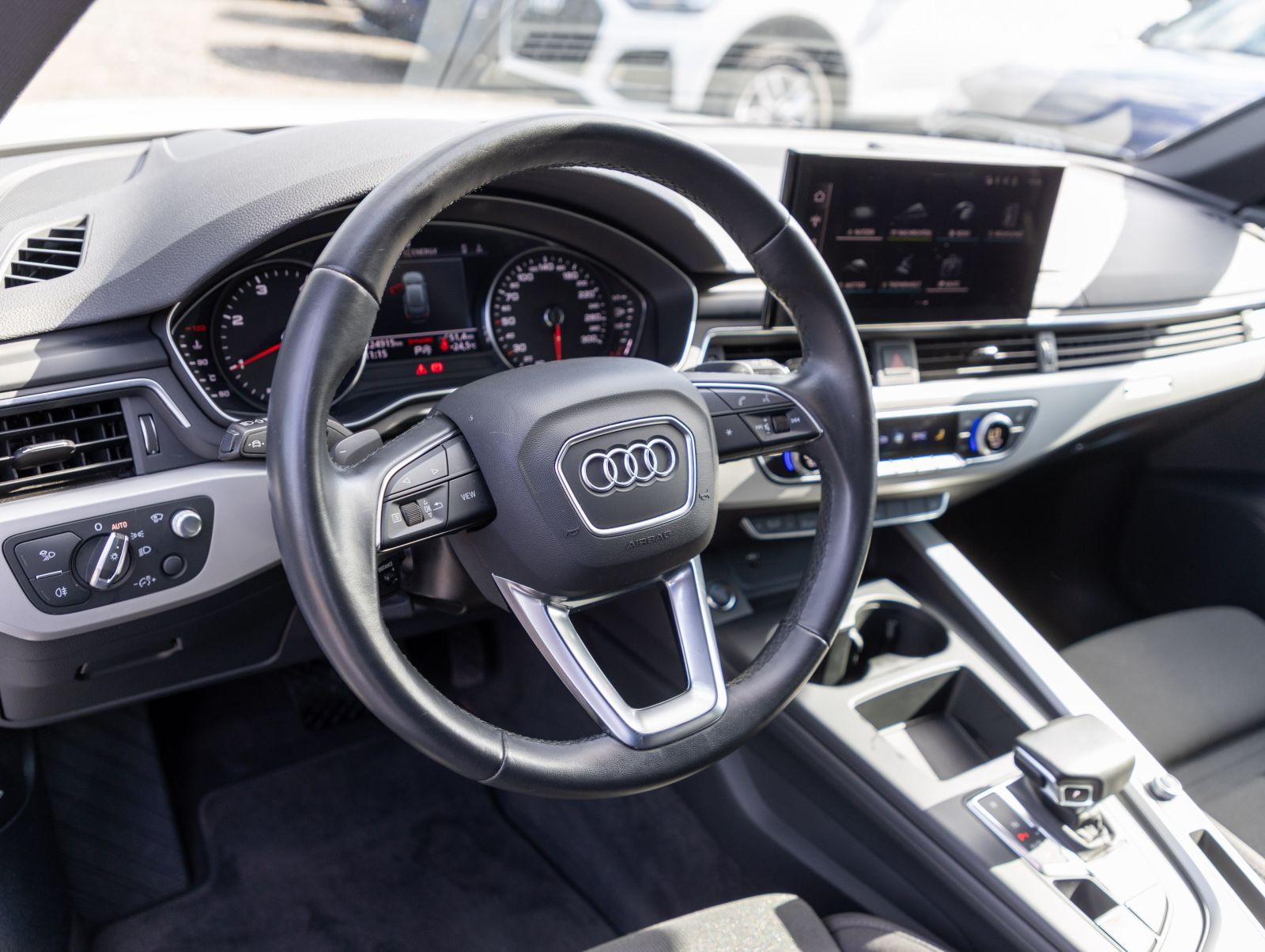 Audi A4 Avant S line 40TDI qu Stronic Navi LED HuD ACC