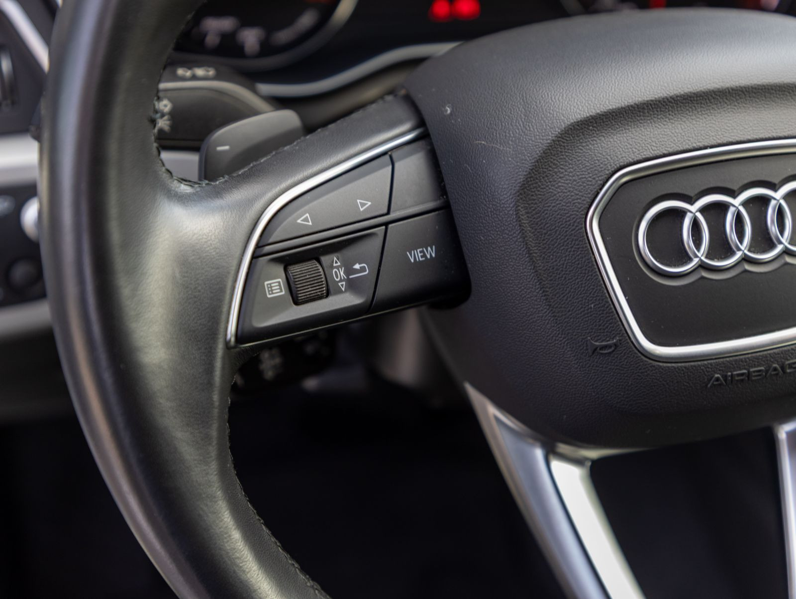 Audi A4 Avant S line 40TDI qu Stronic Navi LED HuD ACC