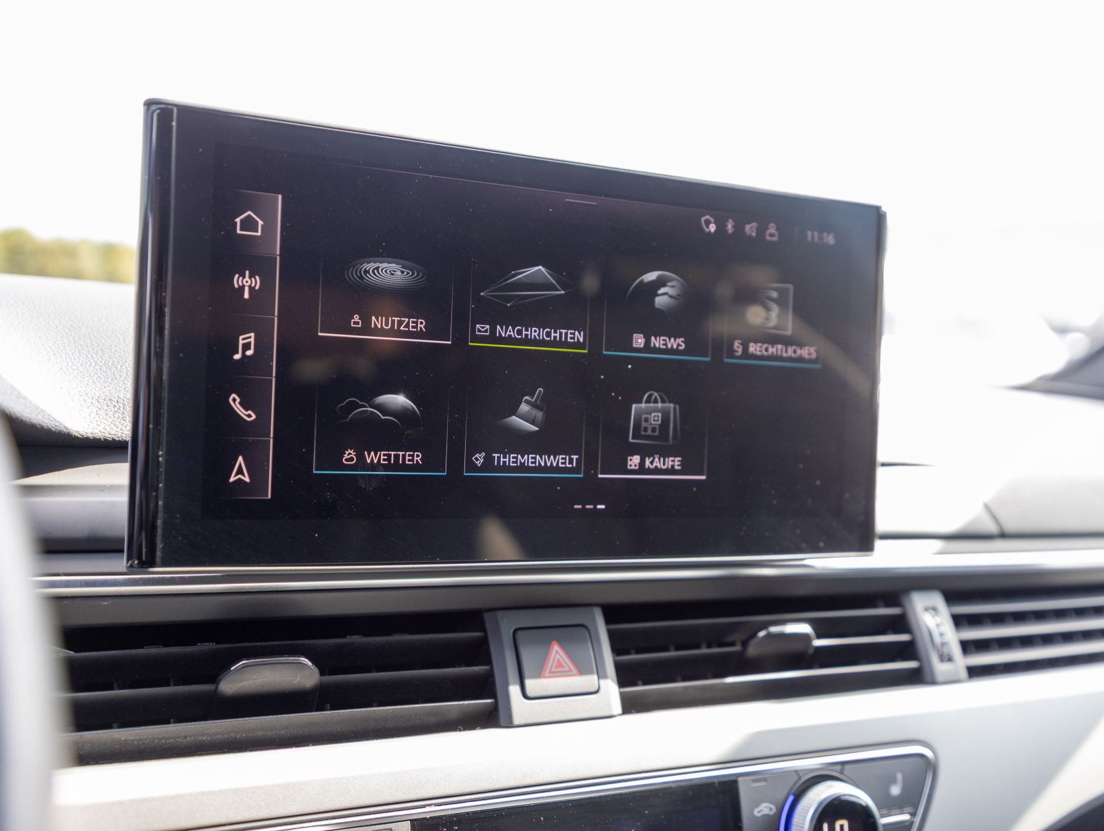 Audi A4 Avant S line 40TDI qu Stronic Navi LED HuD ACC