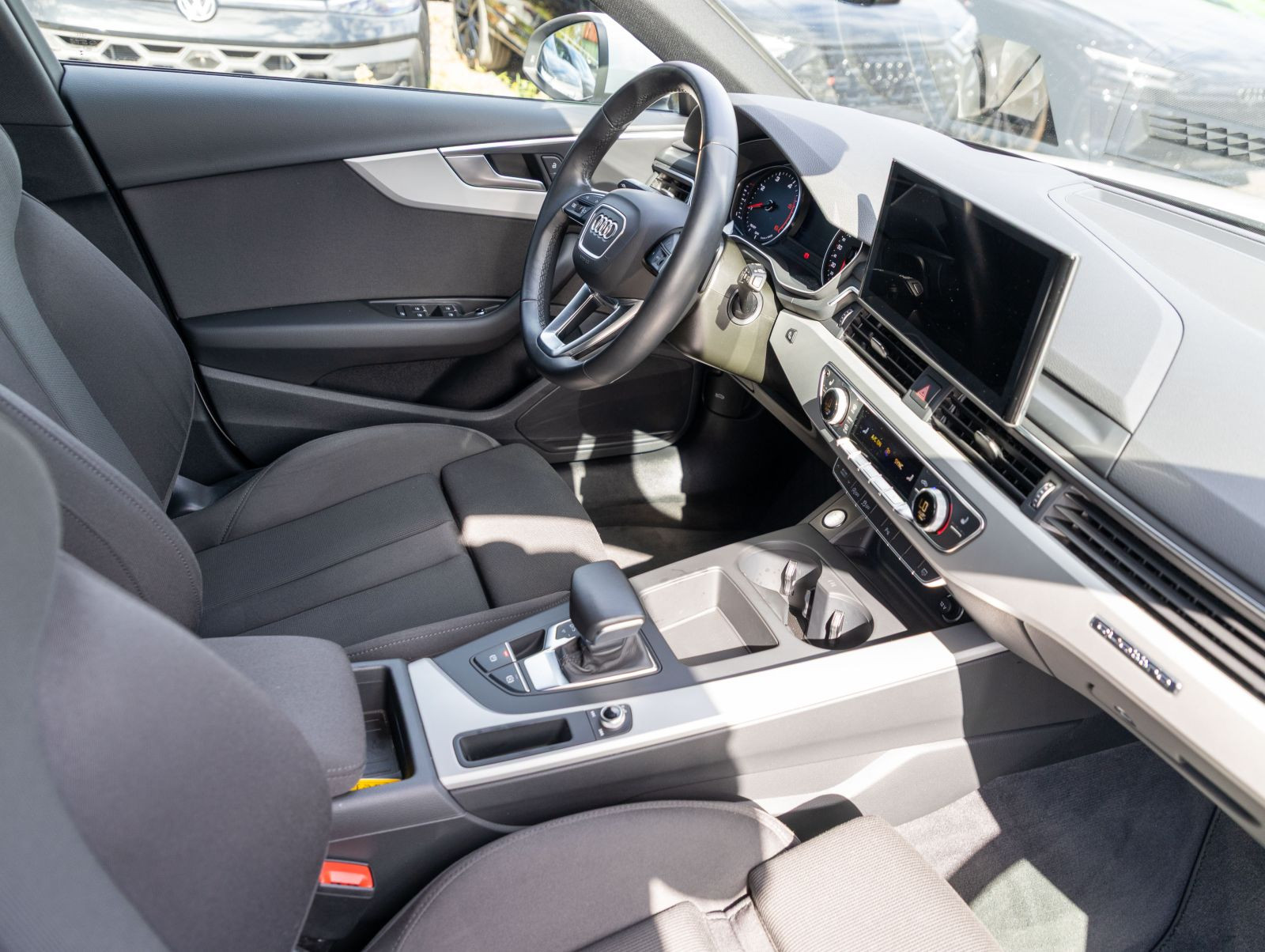 Audi A4 Avant S line 40TDI qu Stronic Navi LED HuD ACC