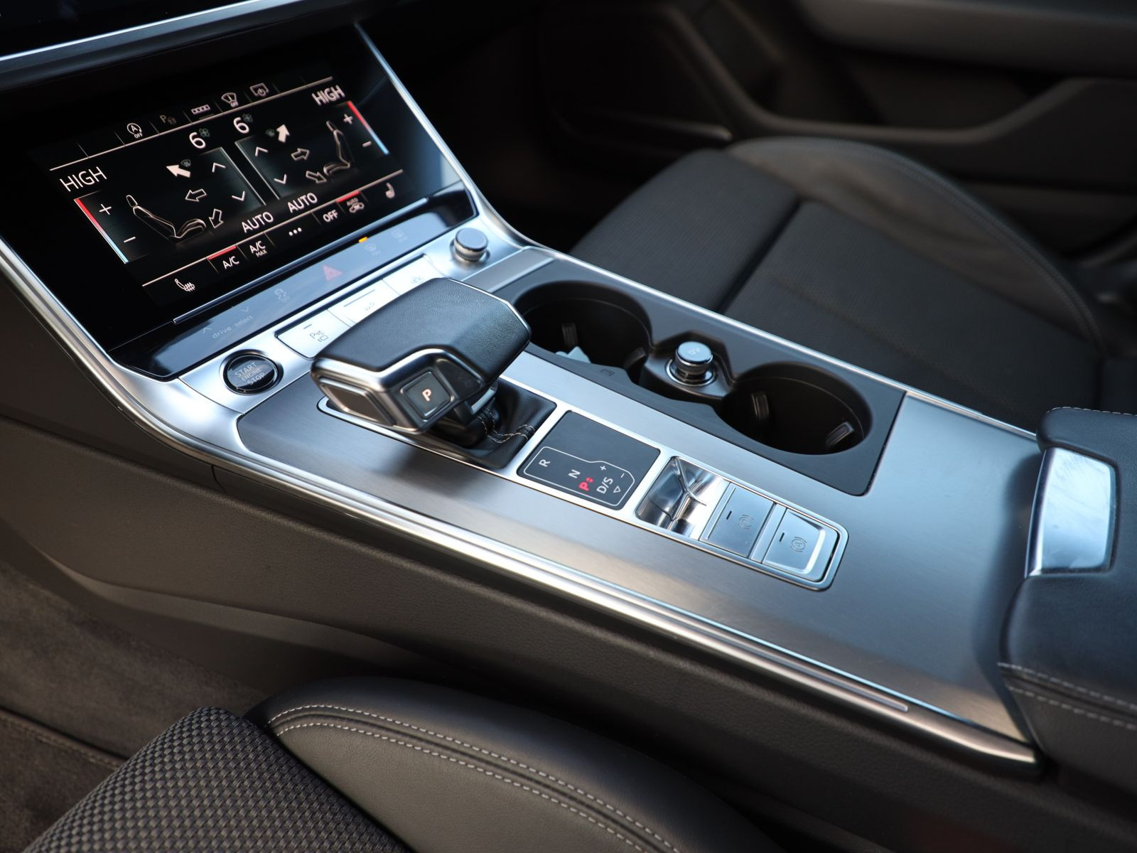 Audi A6 Avant 	S line 50TDI qu Navi Matrix HuD Panorama