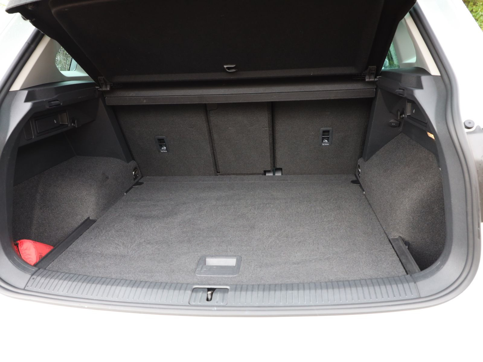 Volkswagen Tiguan Highline 2.0TSI DSG Navi LED ACC EPH DAB