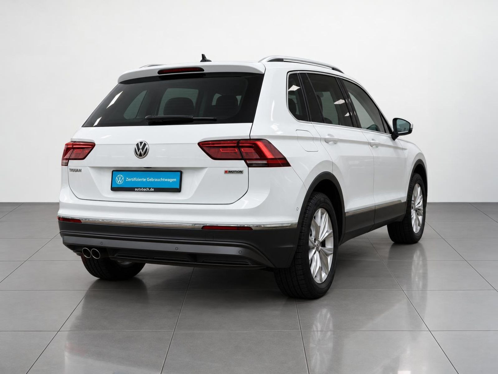 Volkswagen Tiguan Highline 2.0TSI DSG Navi LED ACC EPH DAB