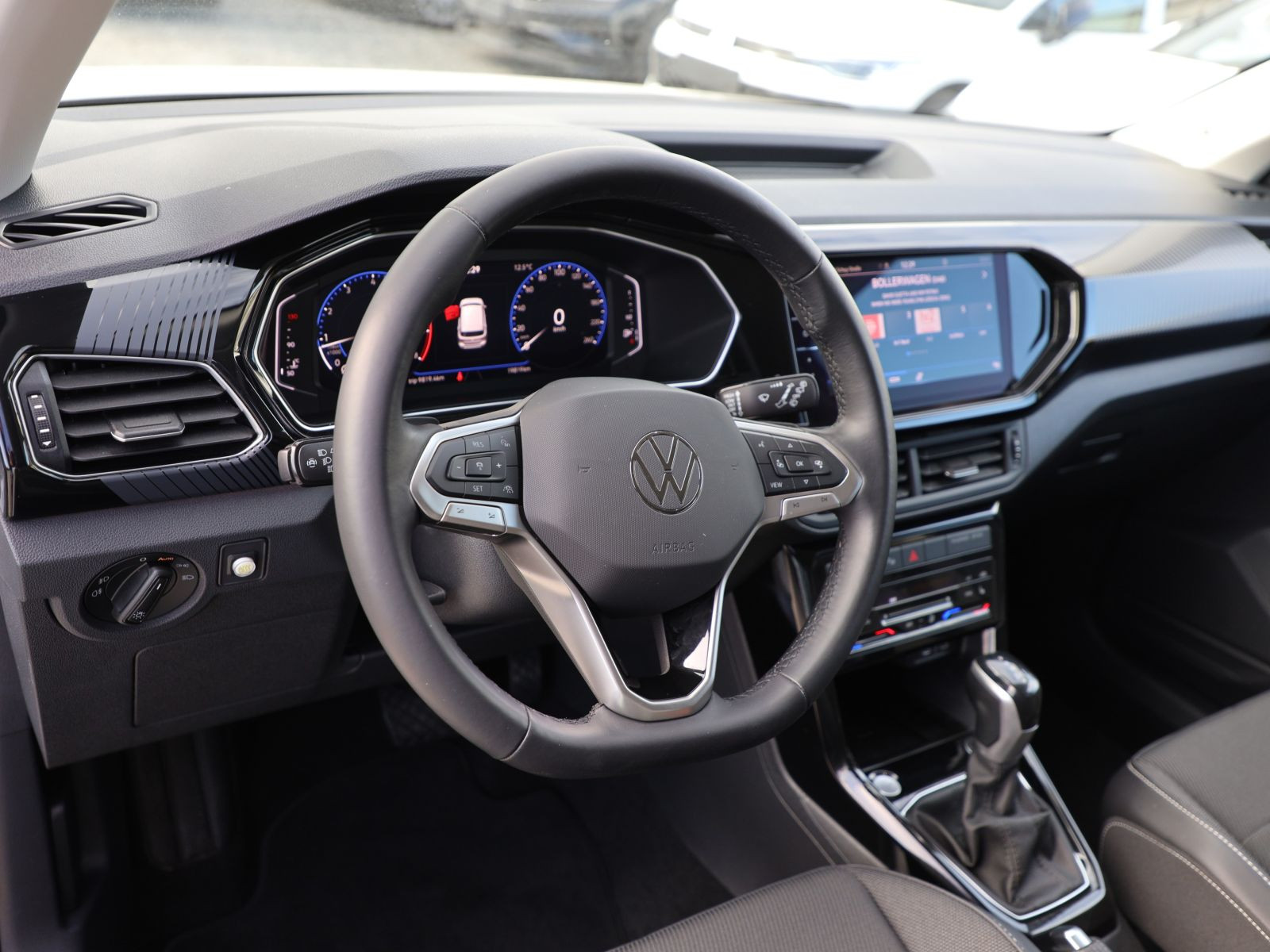 Volkswagen T-Cross 1.5 TSI DSG LED StHz BeatsAudio ACC EPH