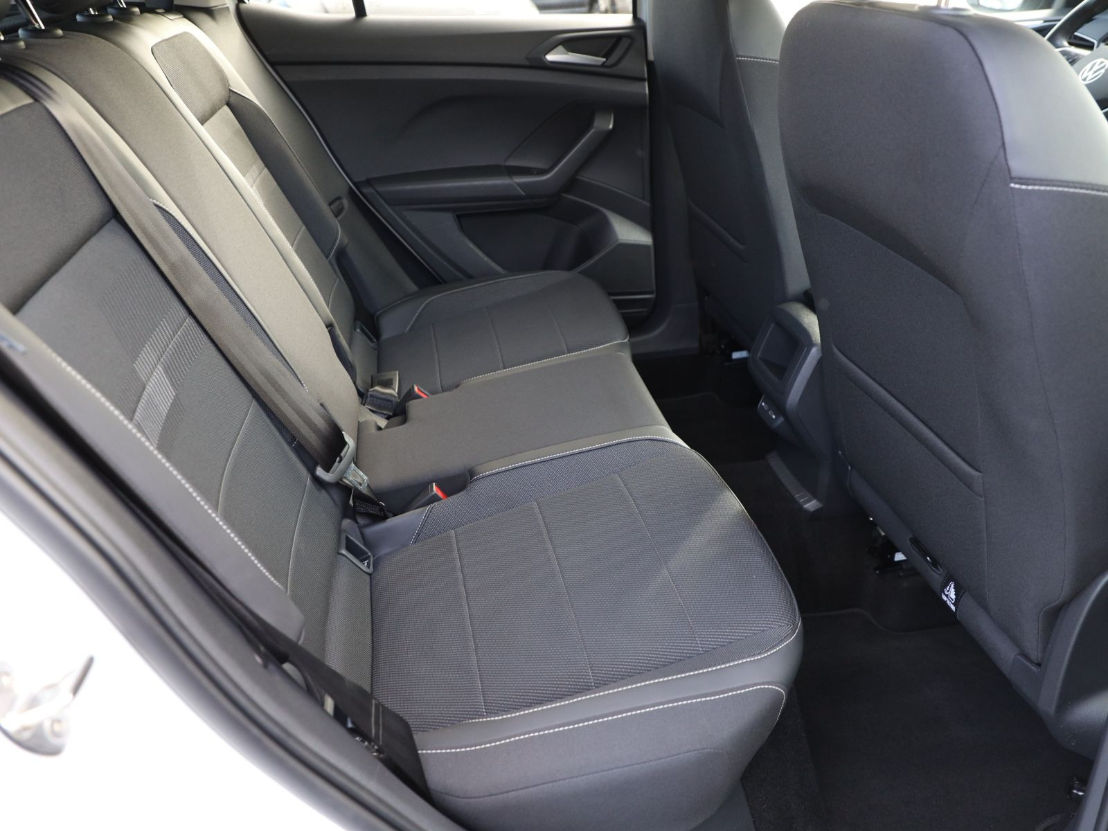 Volkswagen T-Cross 1.5 TSI DSG LED StHz BeatsAudio ACC EPH