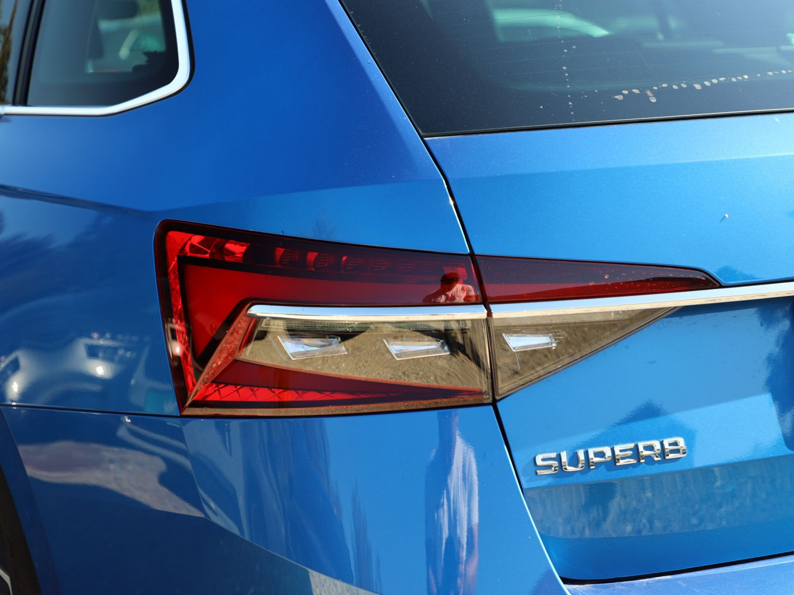 Skoda Superb Combi L&K 2.0 TSI DSG 360°Kamera Standhzg