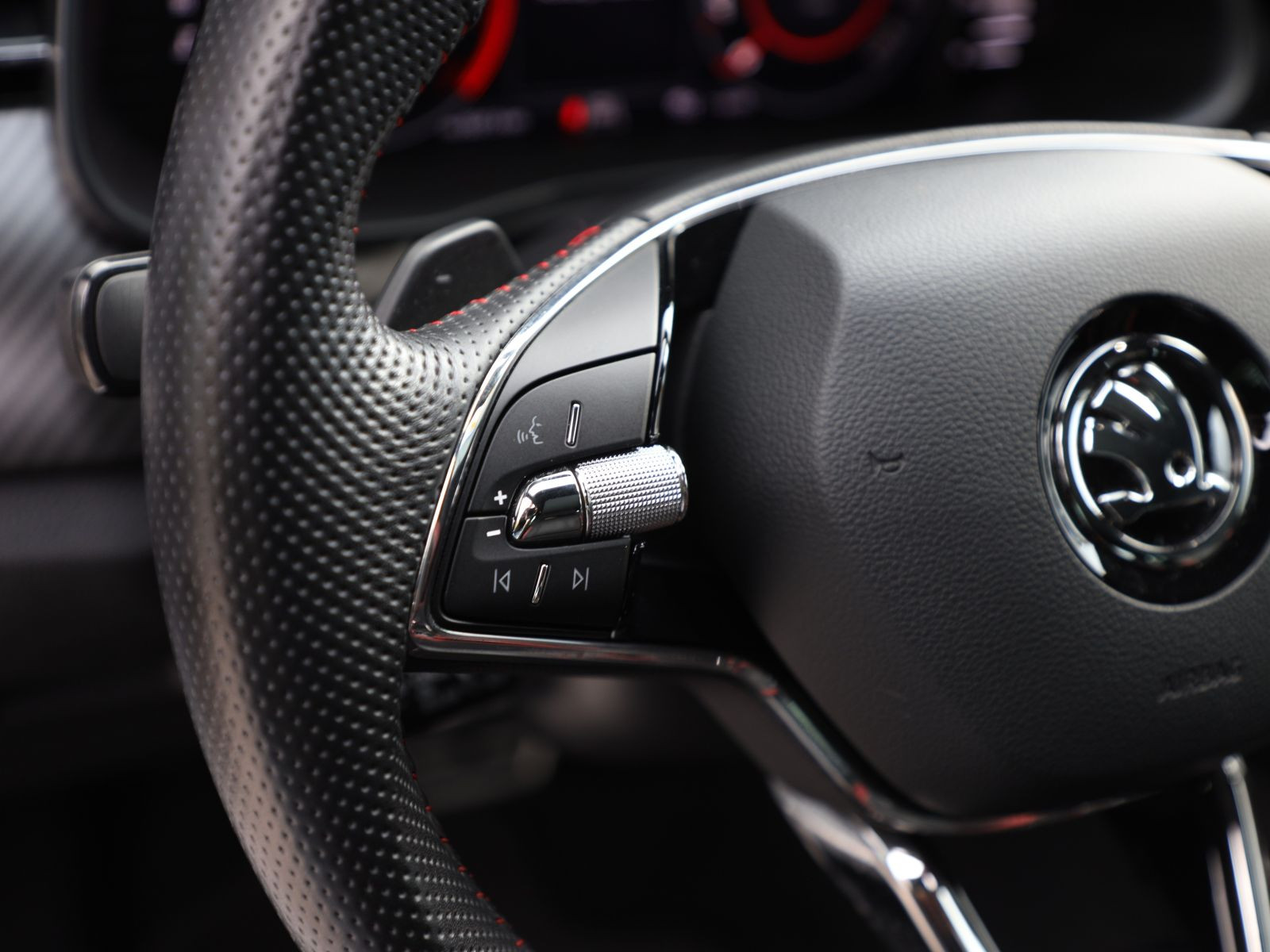 Skoda Kamiq Monte Carlo 1.0TSI DSG ACC Navi LED EPH